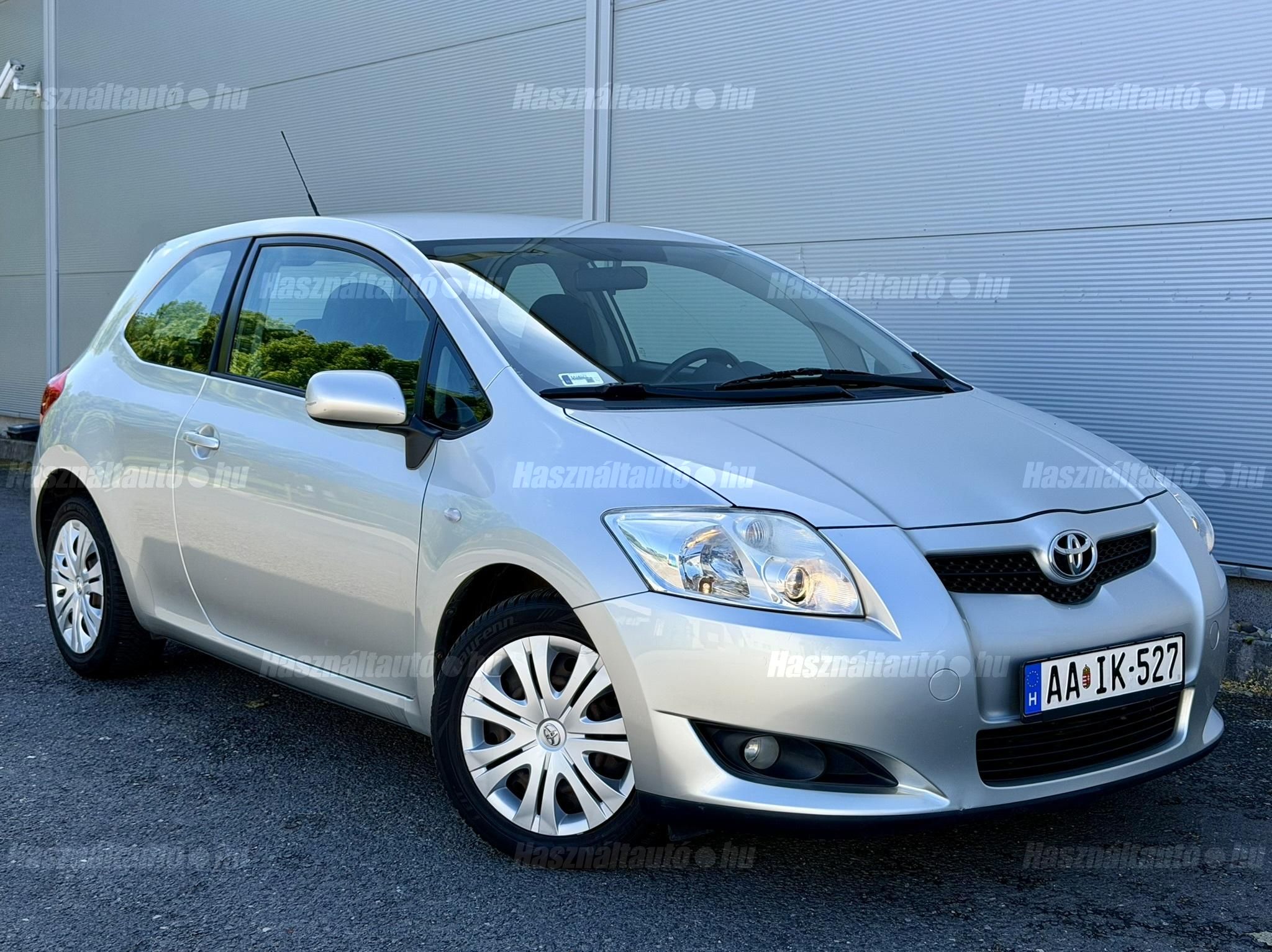 TOYOTA AURIS 2008/3 - 1