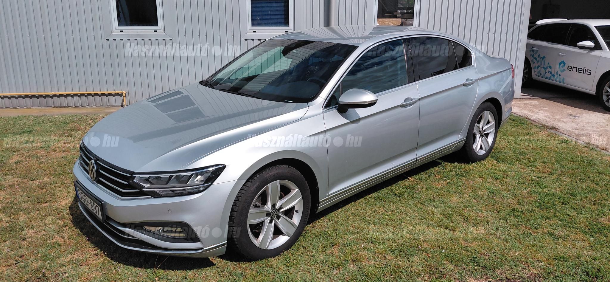 VOLKSWAGEN PASSAT 2020/8 - 1
