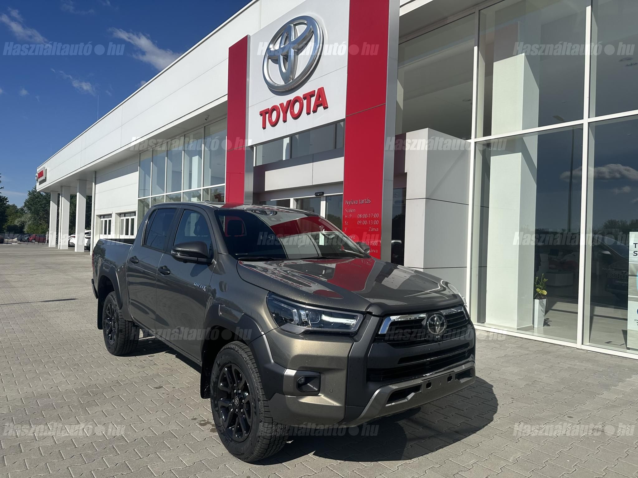 TOYOTA HILUX 2026 - 1