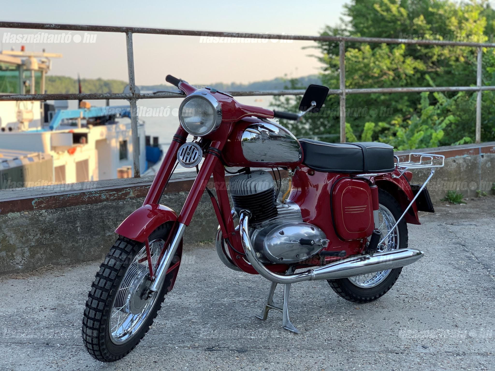 JAWA 250/559 1973/8 - 1