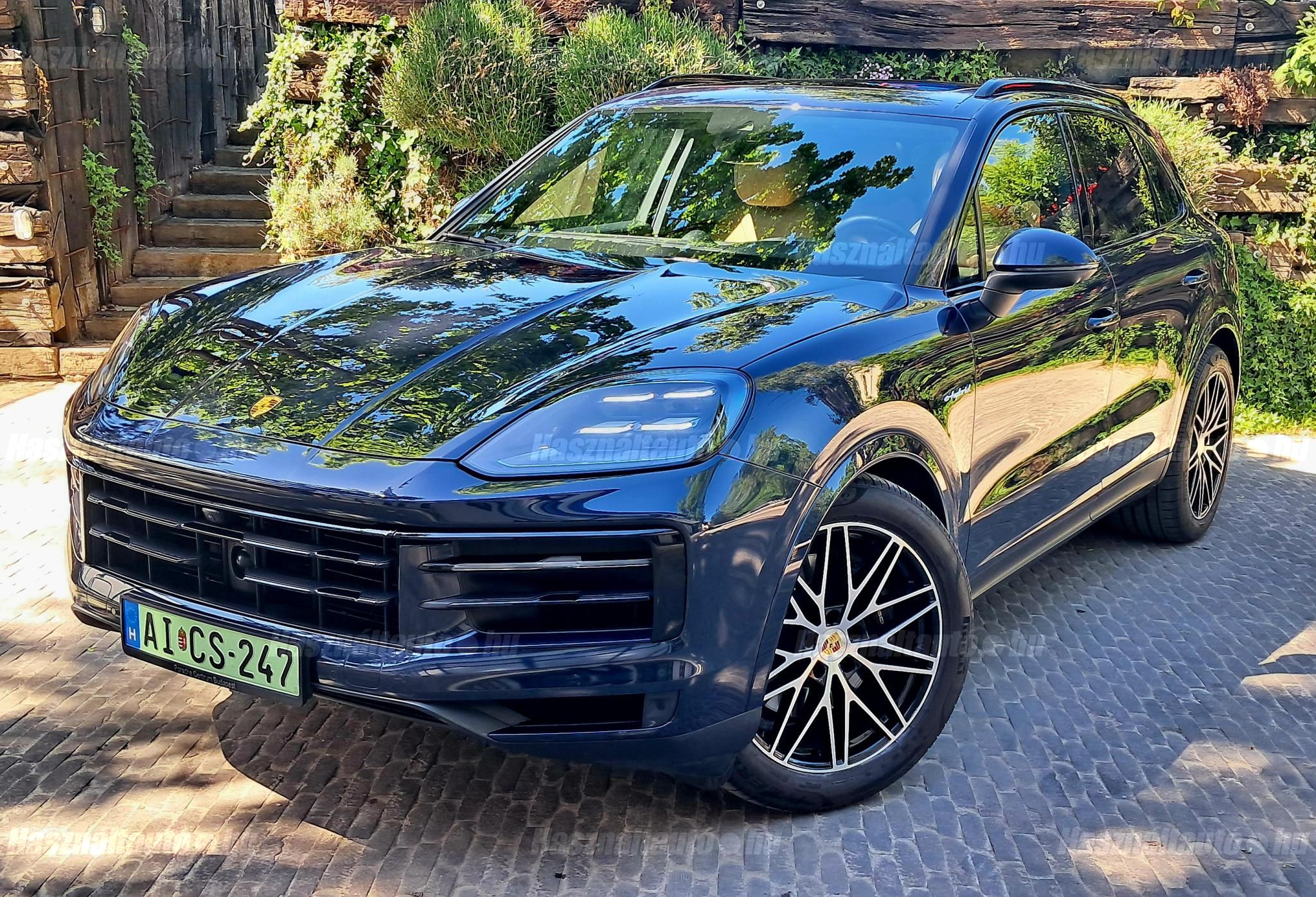 PORSCHE CAYENNE 2024/8 - 1