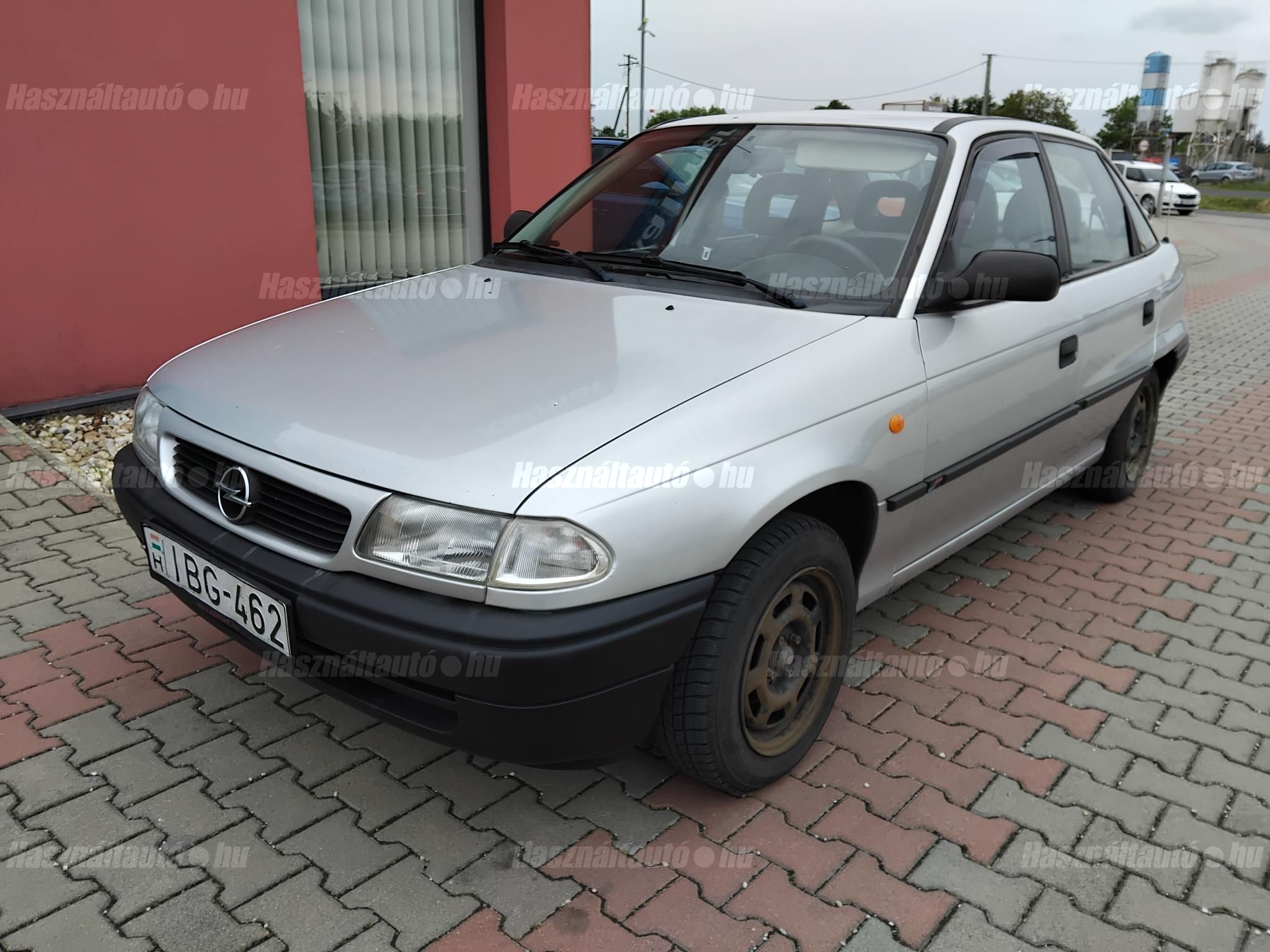 OPEL ASTRA F 2002/4 - 1