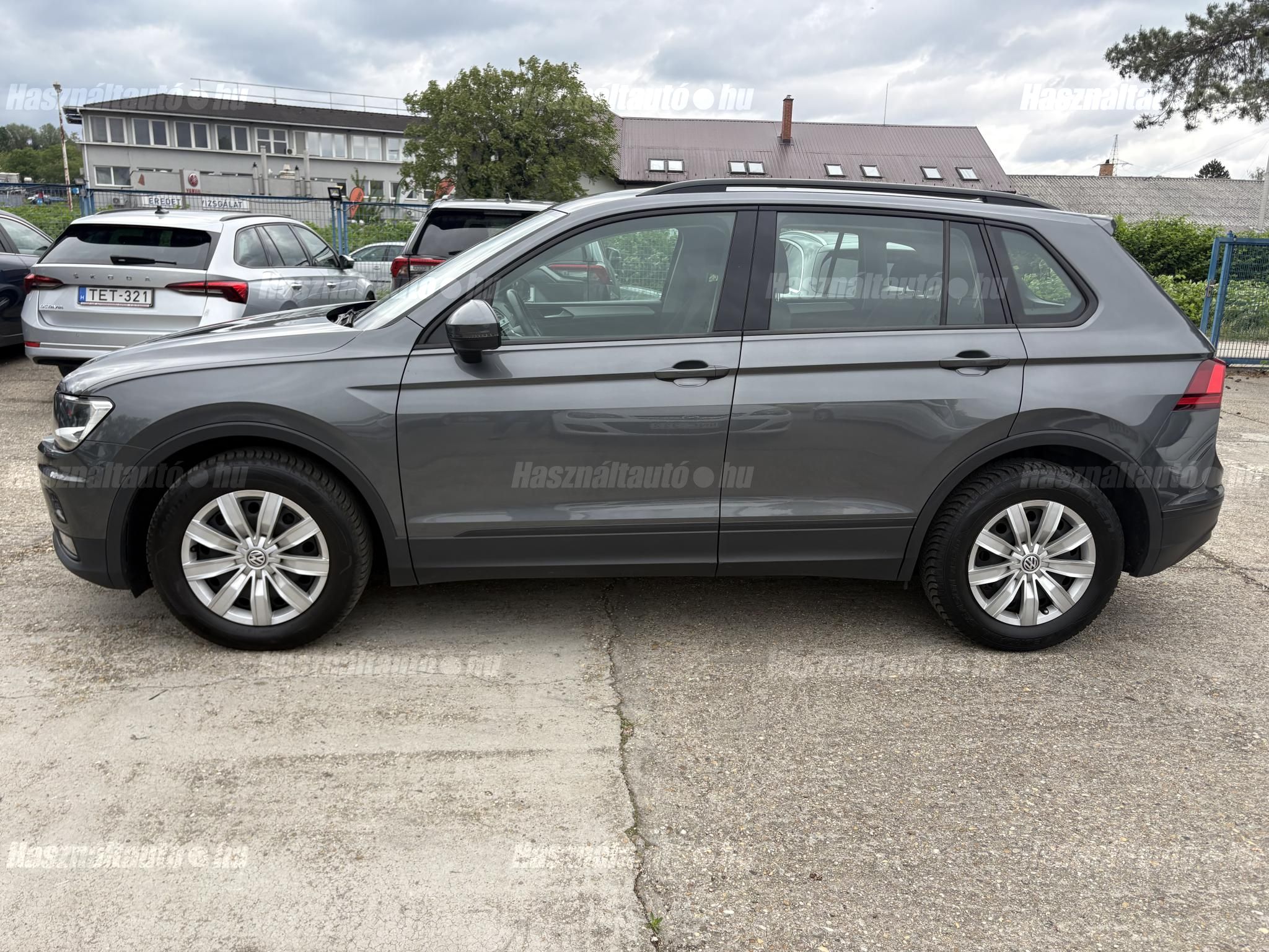 VOLKSWAGEN TIGUAN 2018/12 - 1
