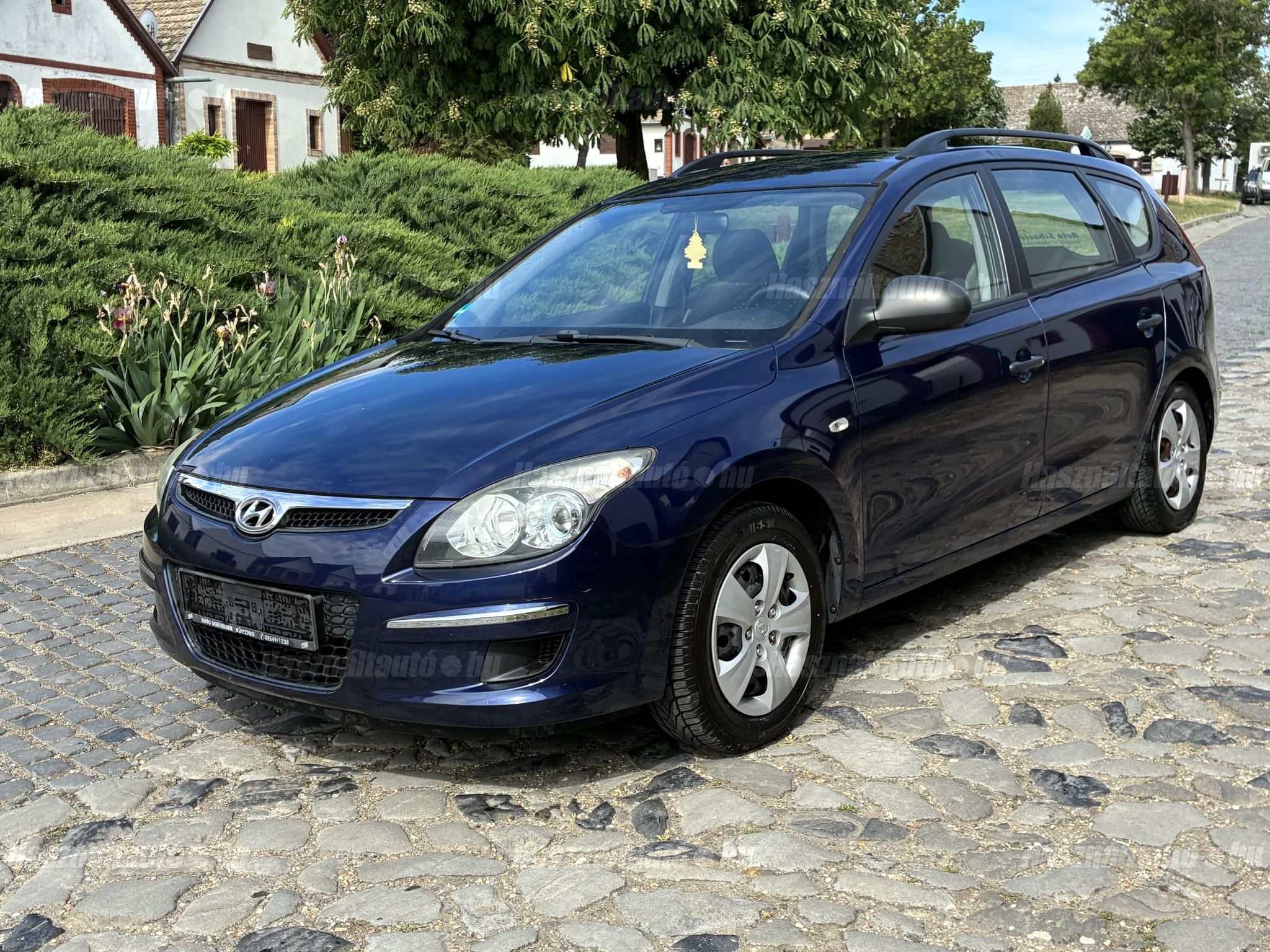 HYUNDAI I30 2010/8 - 1