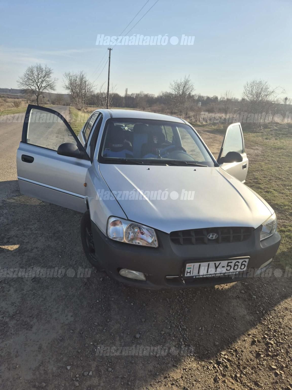 HYUNDAI ACCENT 2002/12 - 1