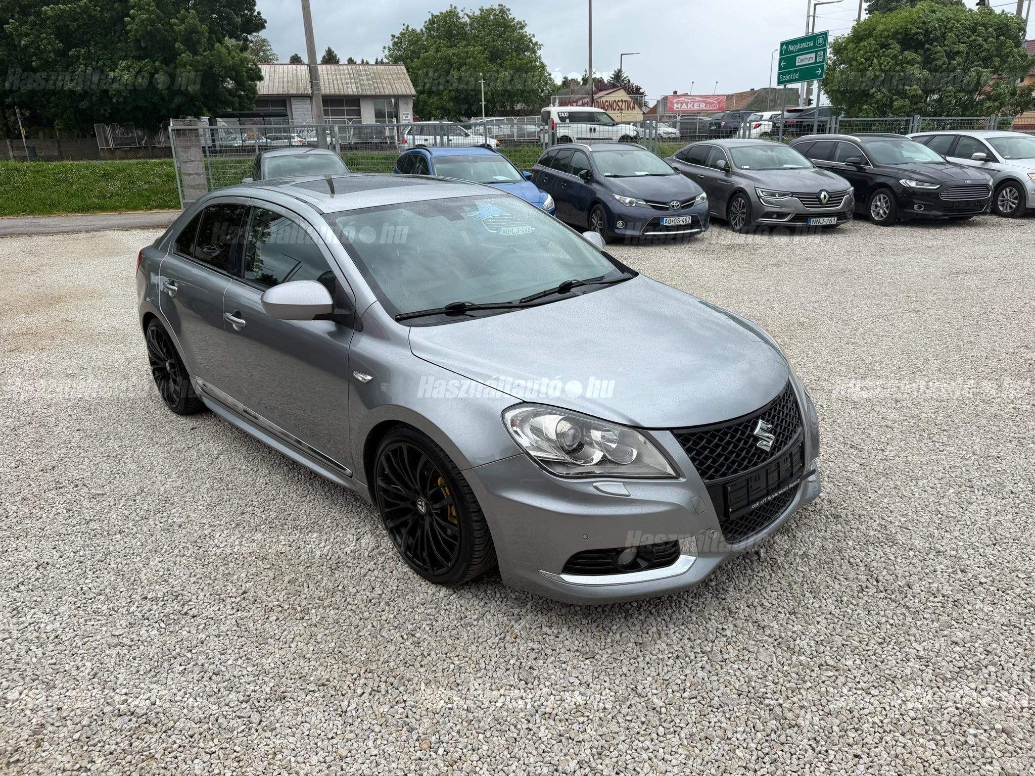 SUZUKI KIZASHI 2012/12 - 1