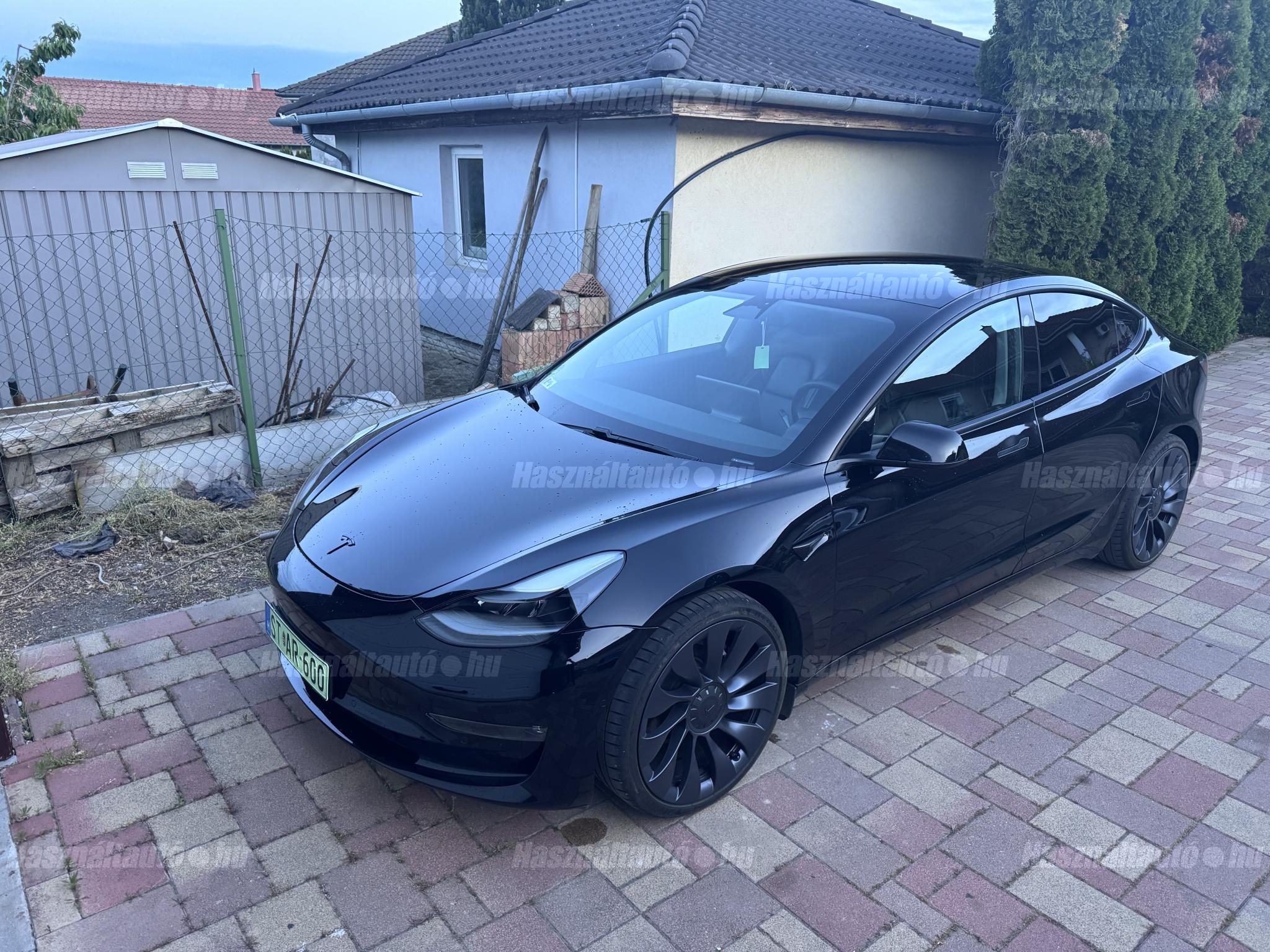 TESLA MODEL 3 2021/4 - 1