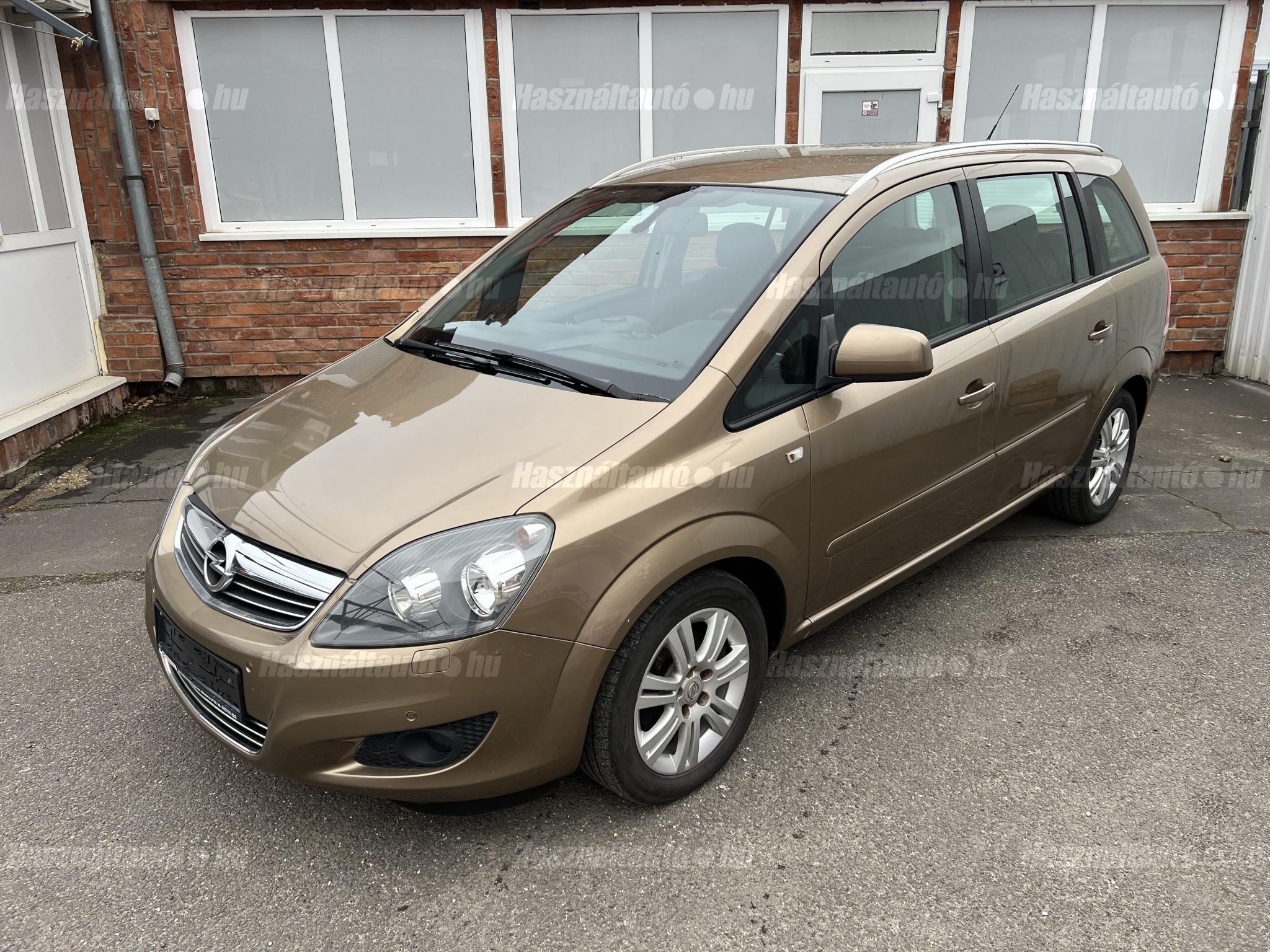 OPEL ZAFIRA B 2013/7 - 1