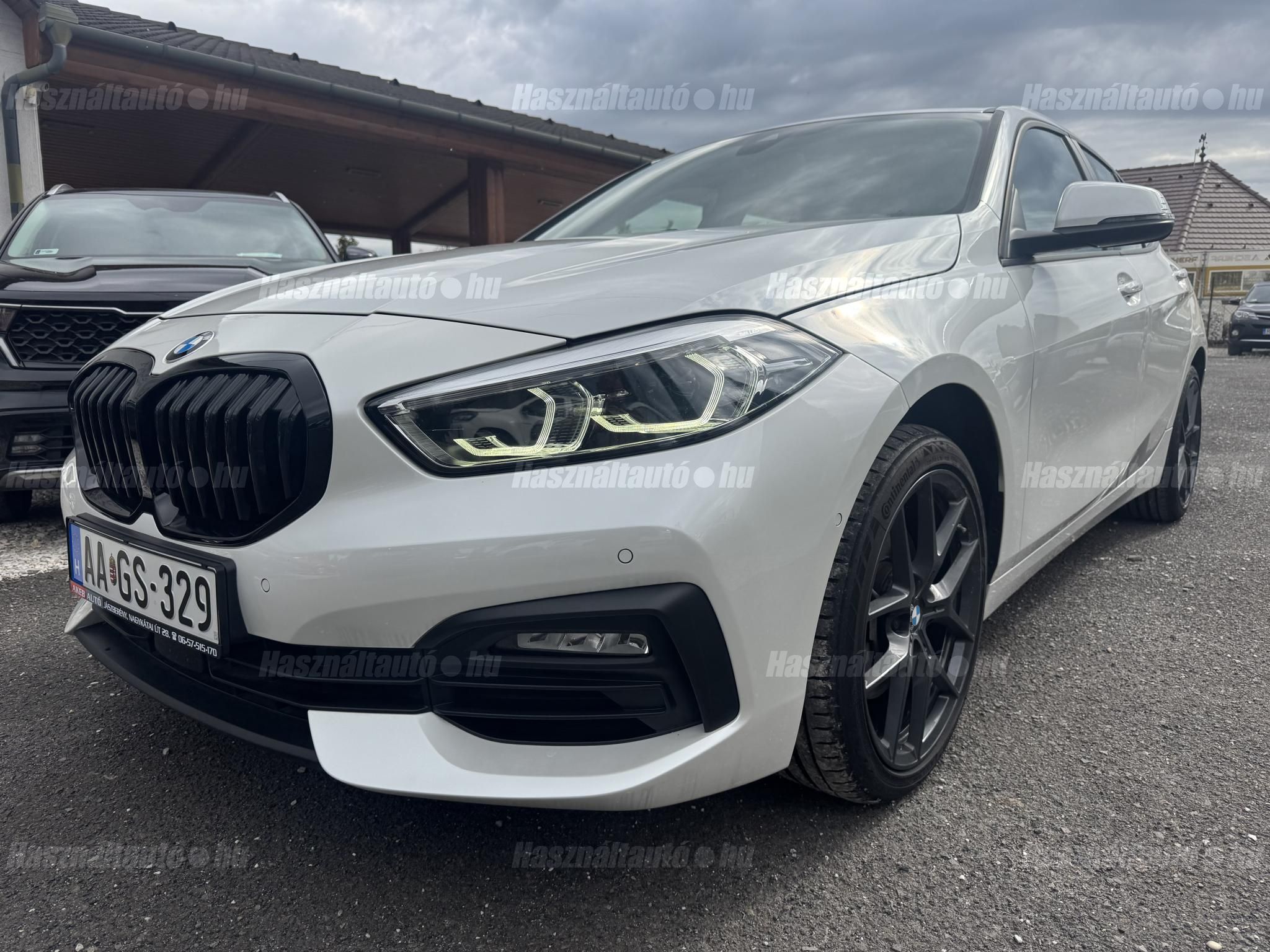 BMW 118 2022/11 - 1