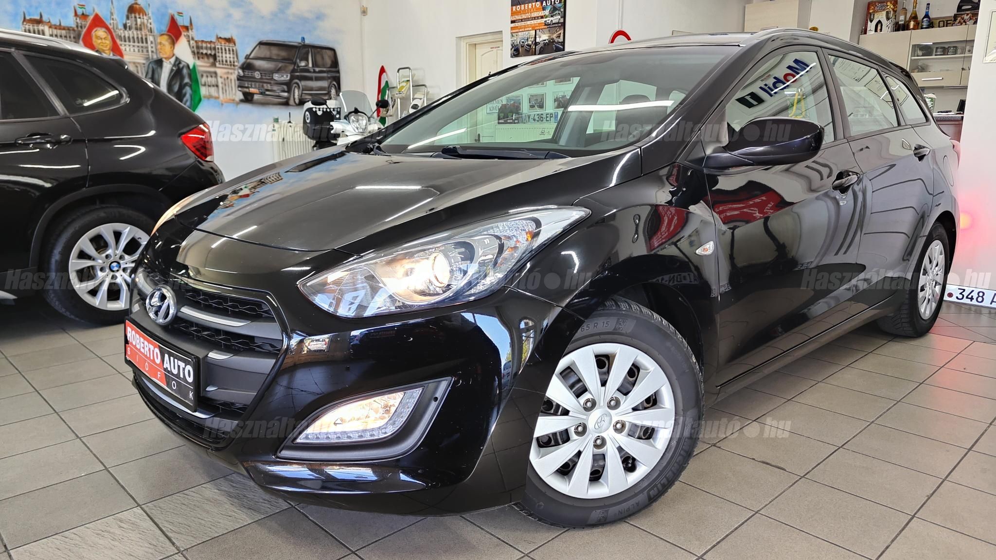 HYUNDAI I30 2017/3 - 1