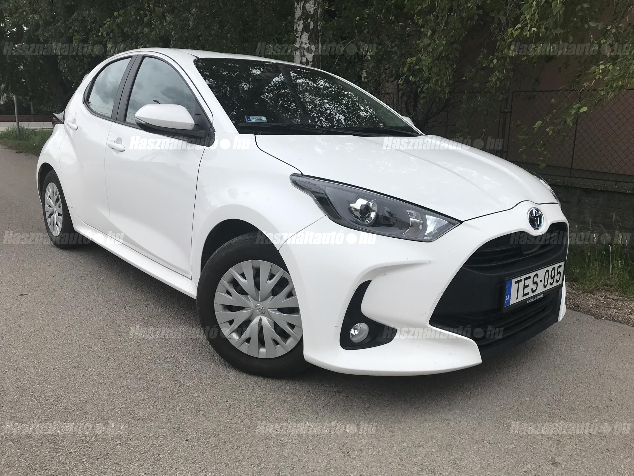 TOYOTA YARIS 2022/4 - 1