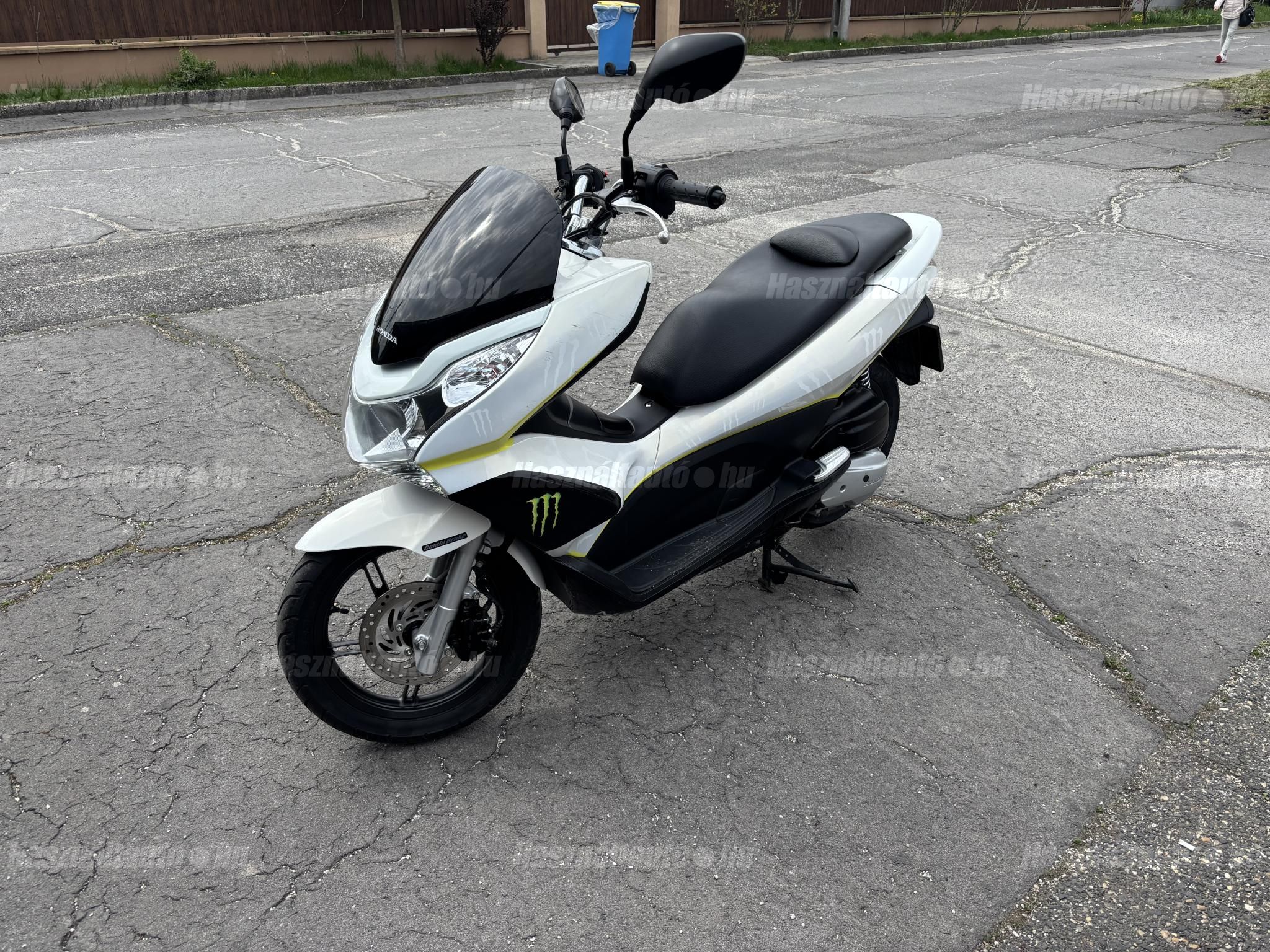 HONDA PCX 125 2011/6 - 1