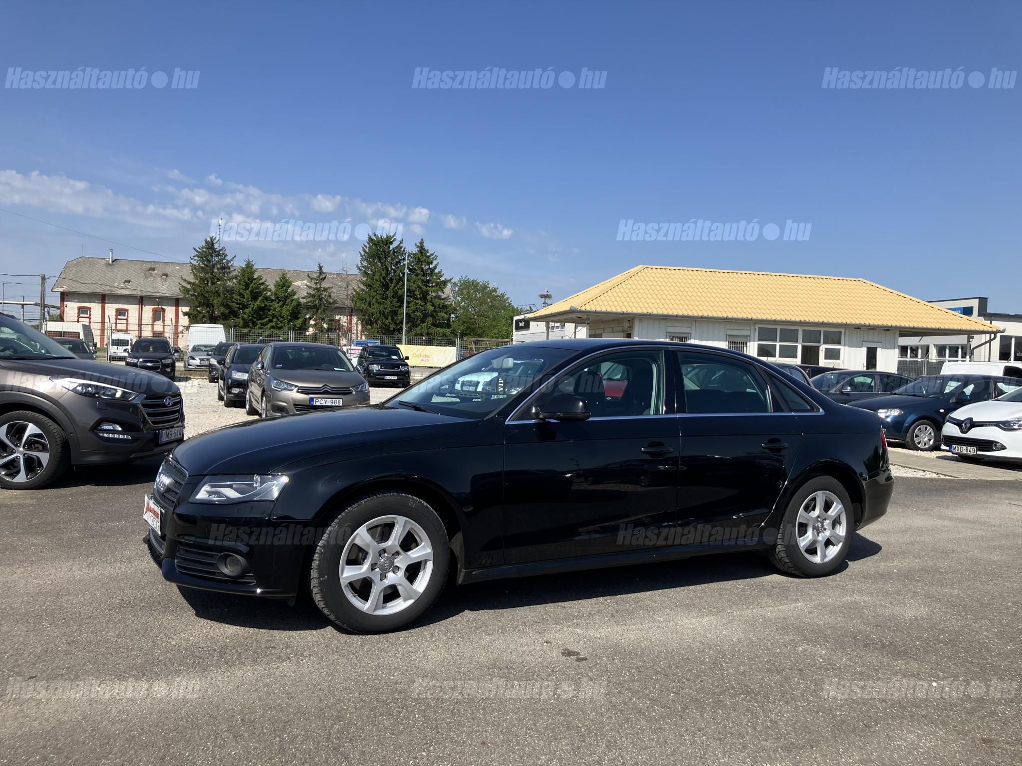 AUDI A4 2010/10 - 1