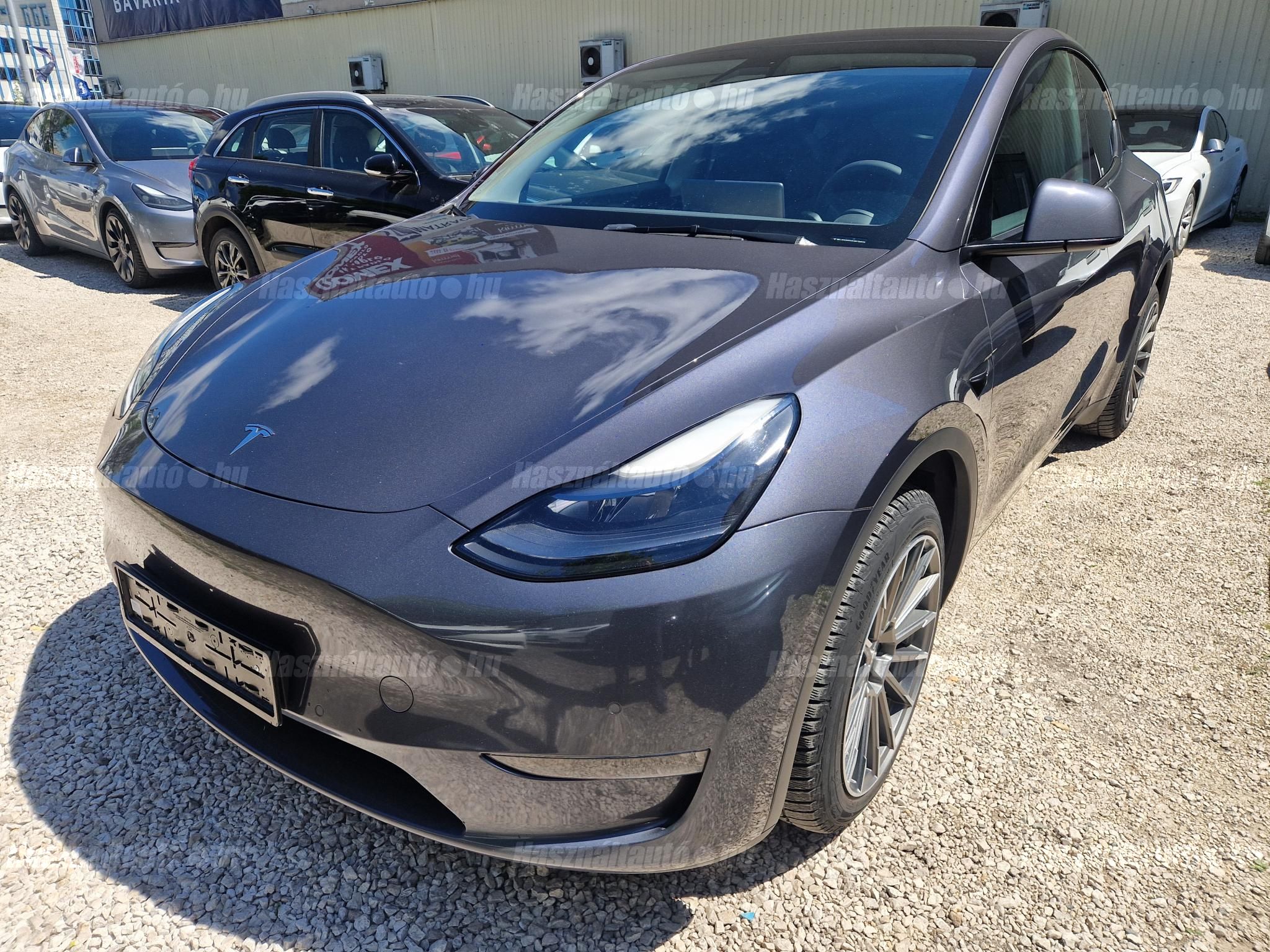 TESLA MODEL Y 2022/3 - 1