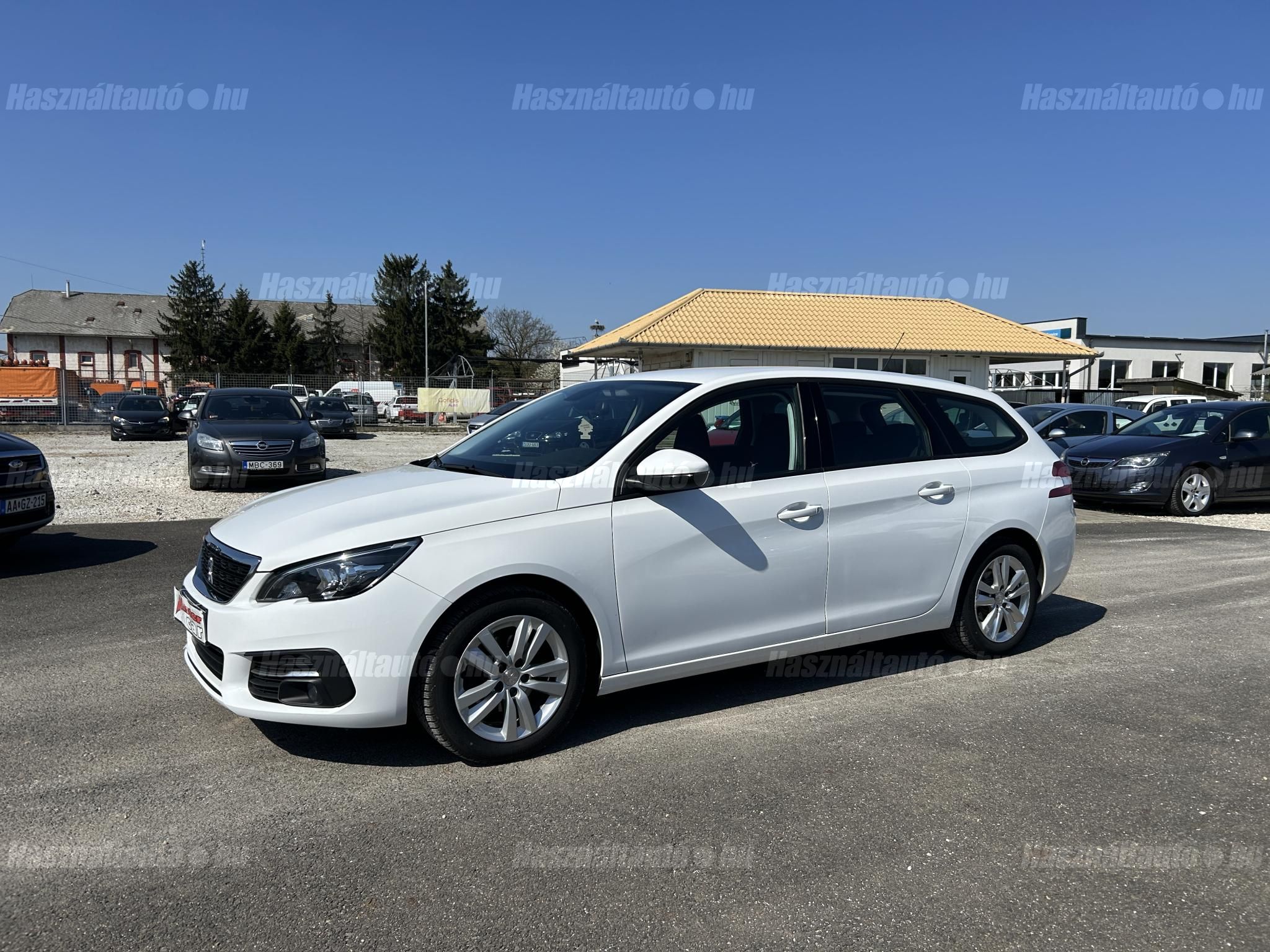 PEUGEOT 308 2021/8 - 1