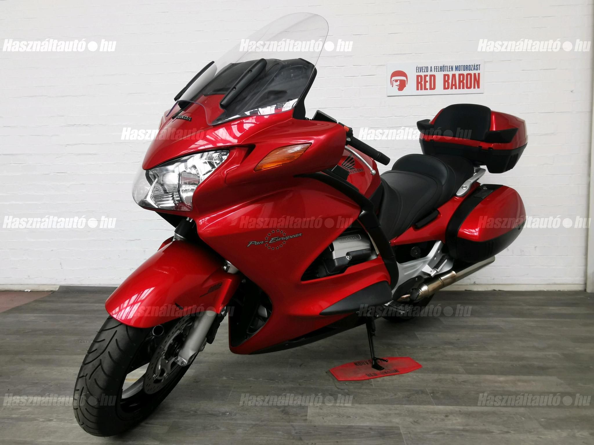 HONDA ST 1300 PAN EUROPEAN 2002 - 1