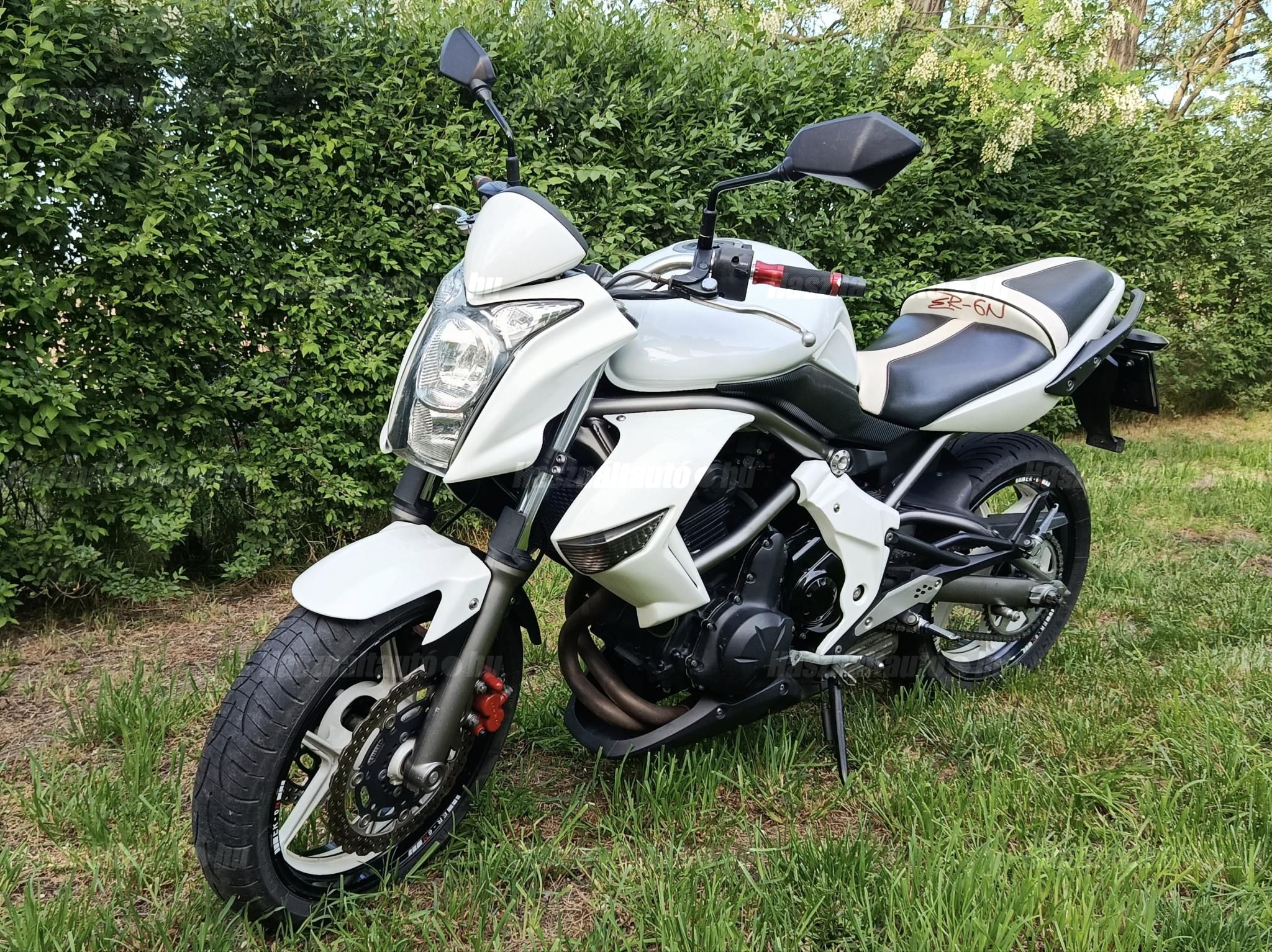 KAWASAKI ER-6N 2009/11 - 1