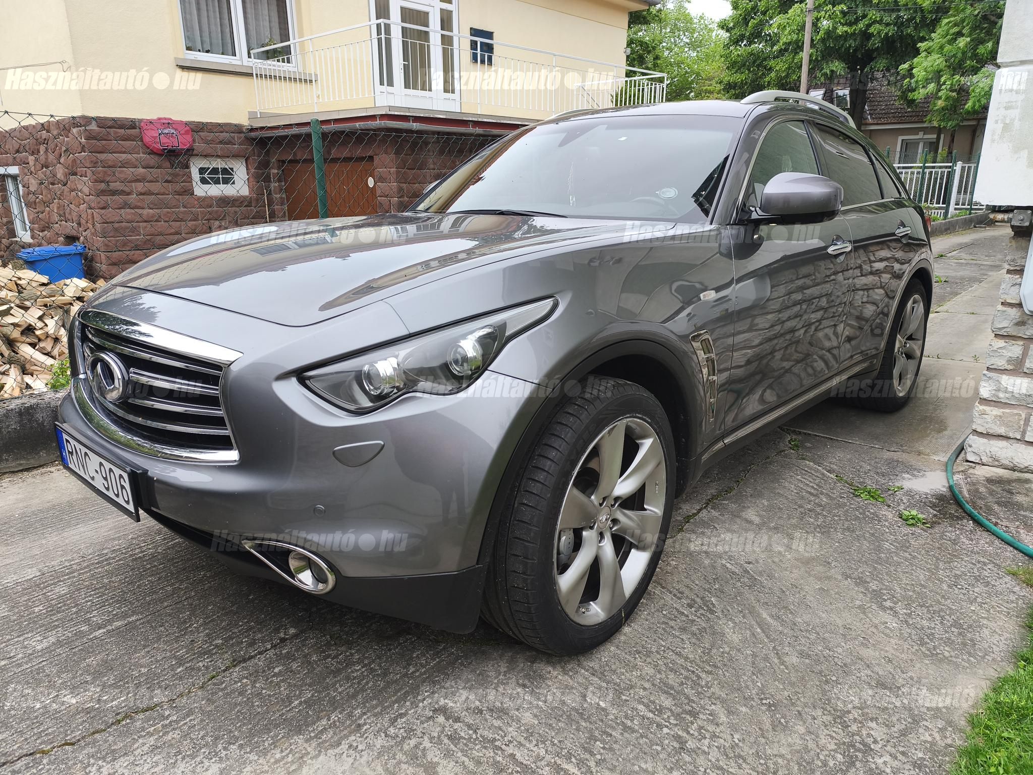 INFINITI QX70 2015/3 - 1