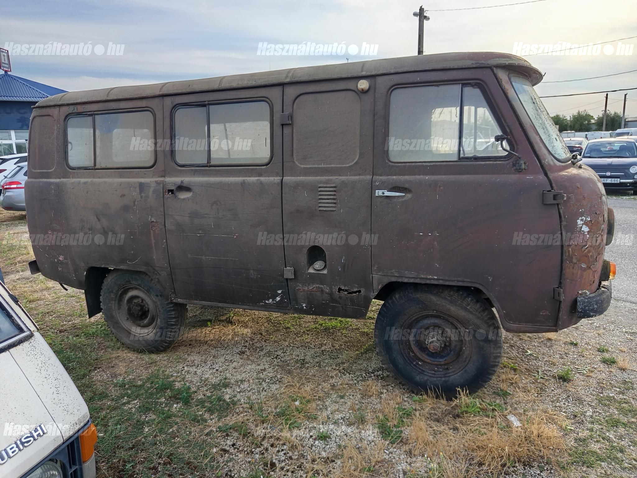 UAZ 452 1981 - 1