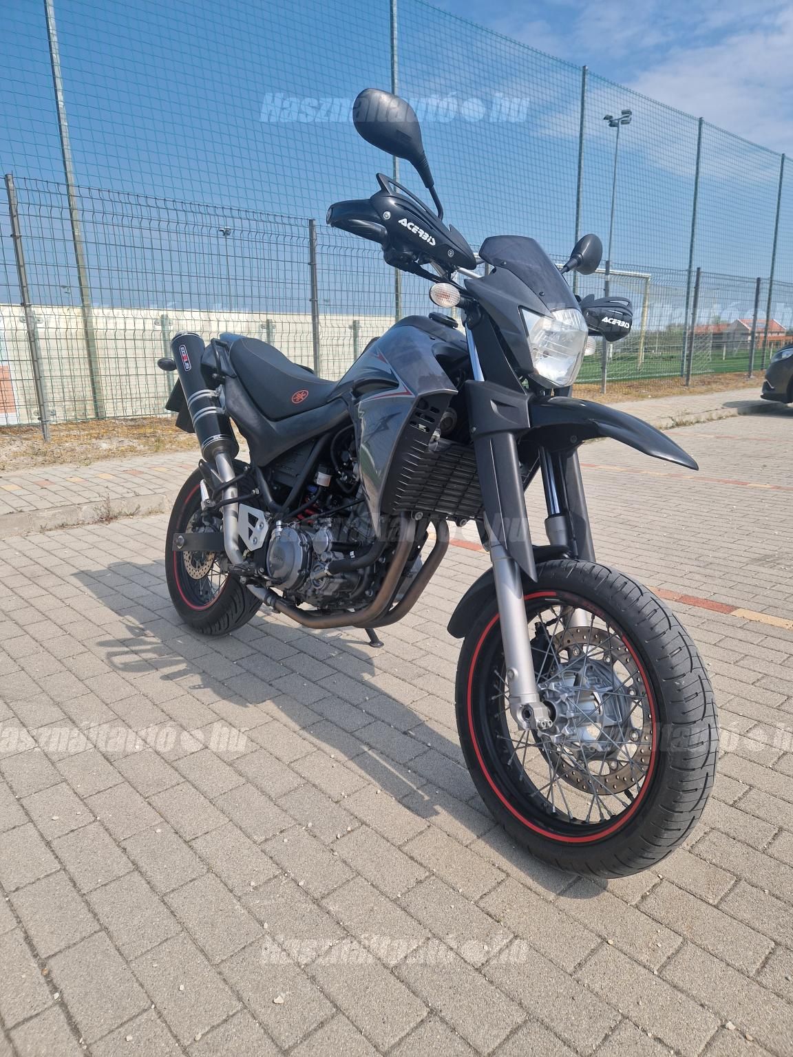 YAMAHA XT 660 X 2005/6 - 1