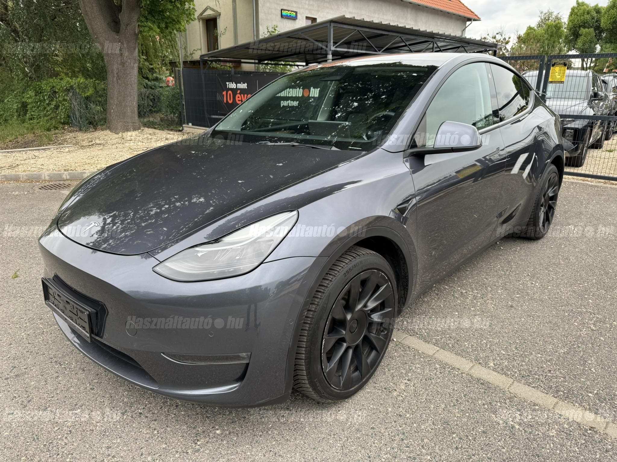 TESLA MODEL Y 2022/3 - 1
