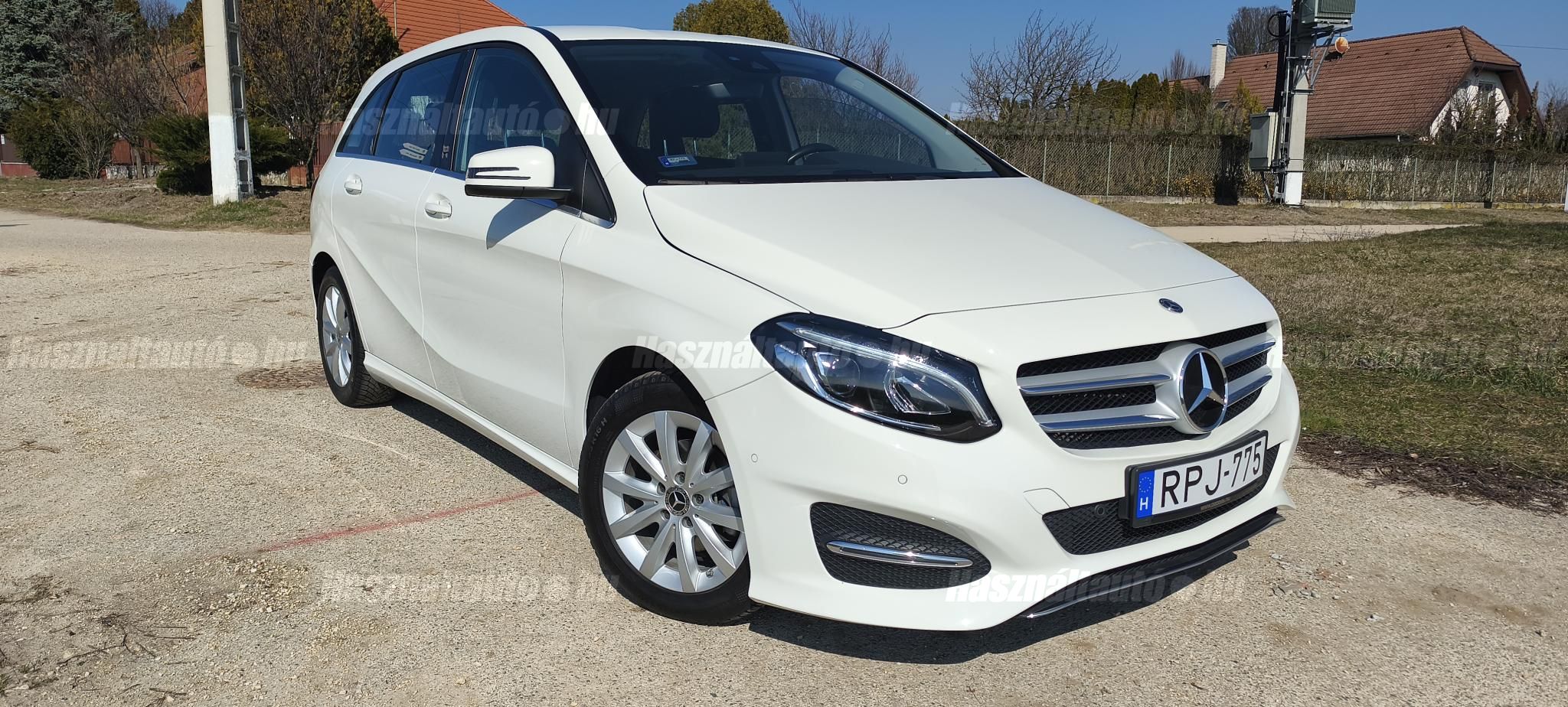 MERCEDES-BENZ B 180 2018/4 - 1