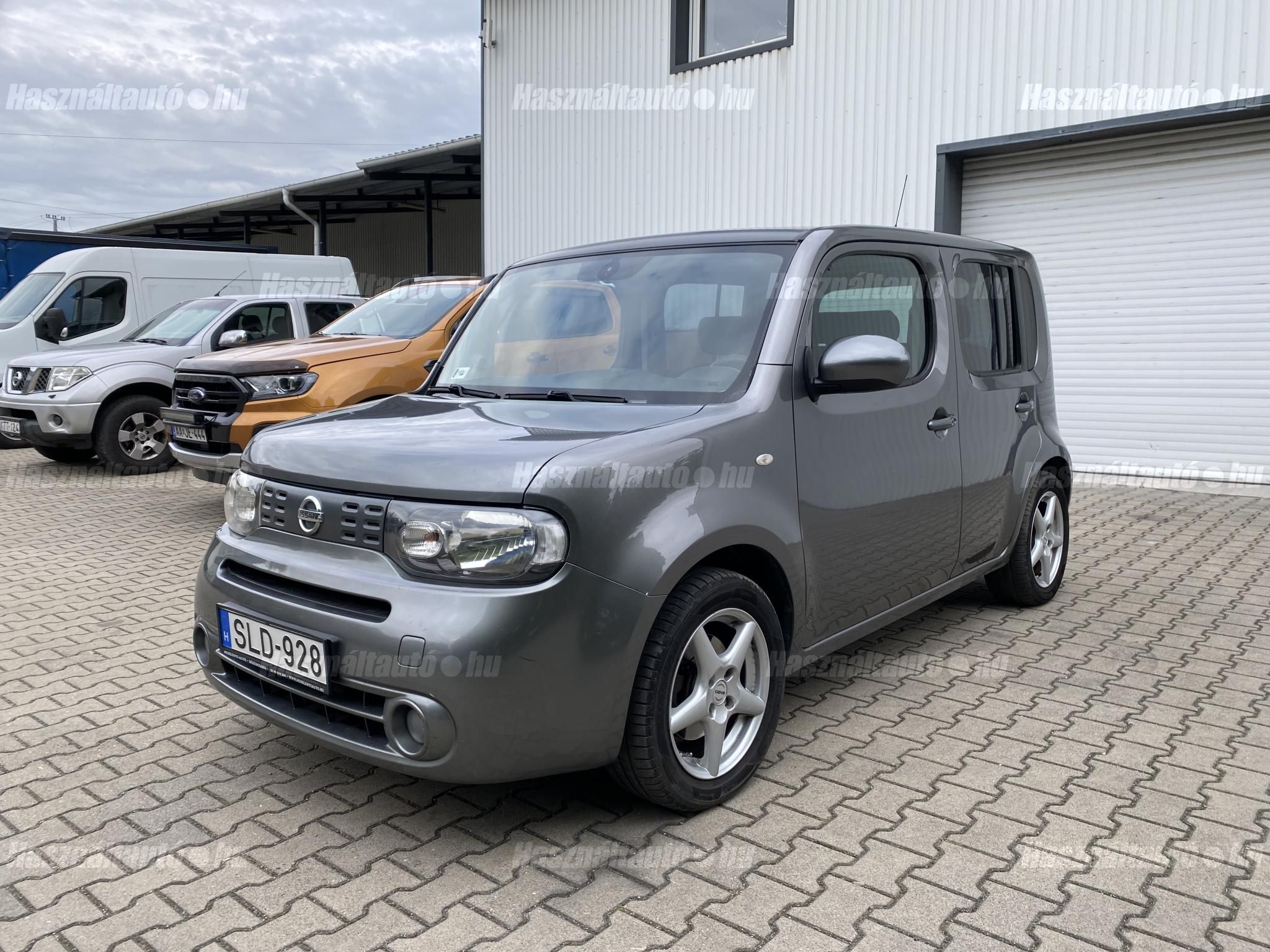 NISSAN CUBE 2010/11 - 1