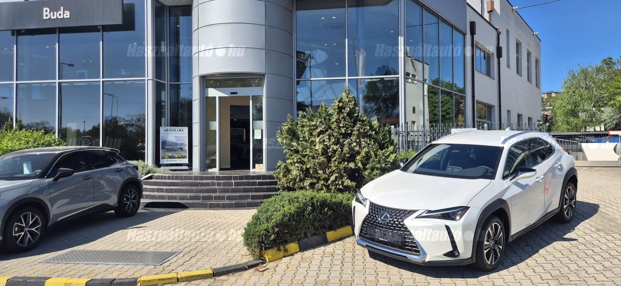 LEXUS UX 2025 - 1