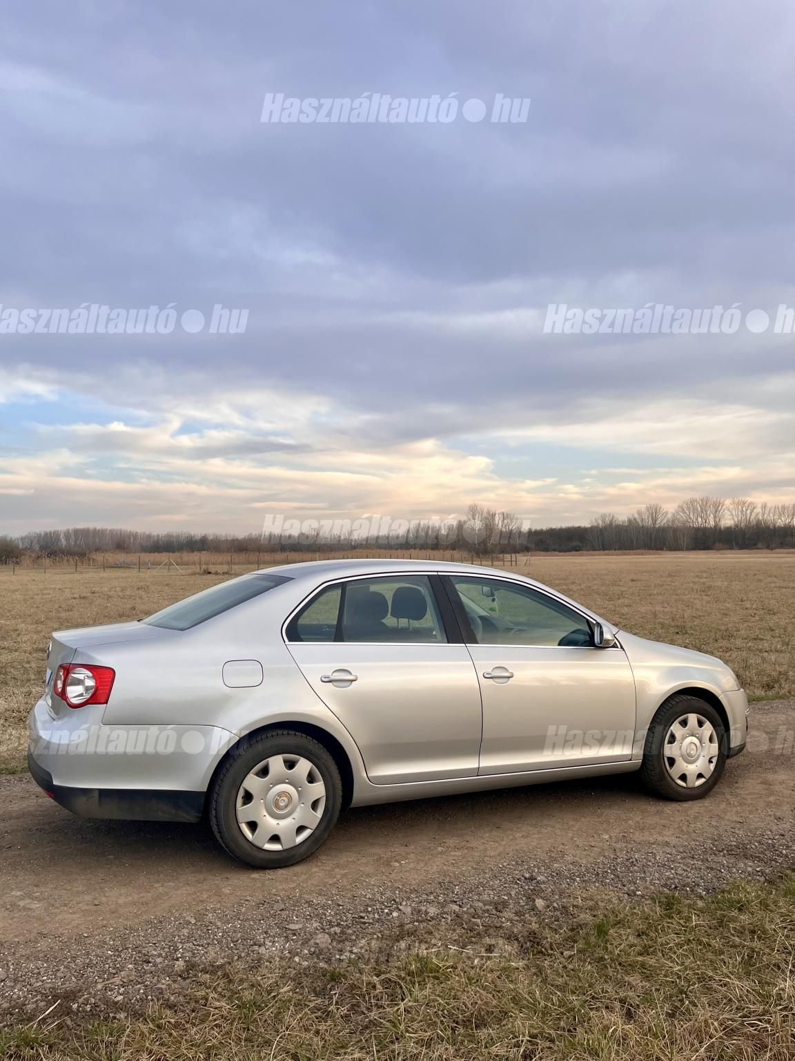 VOLKSWAGEN JETTA 2007/8 - 1