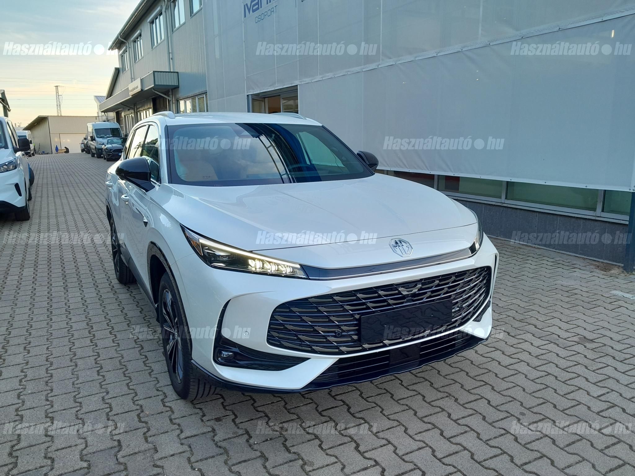 MG HS 2026/5 - 1
