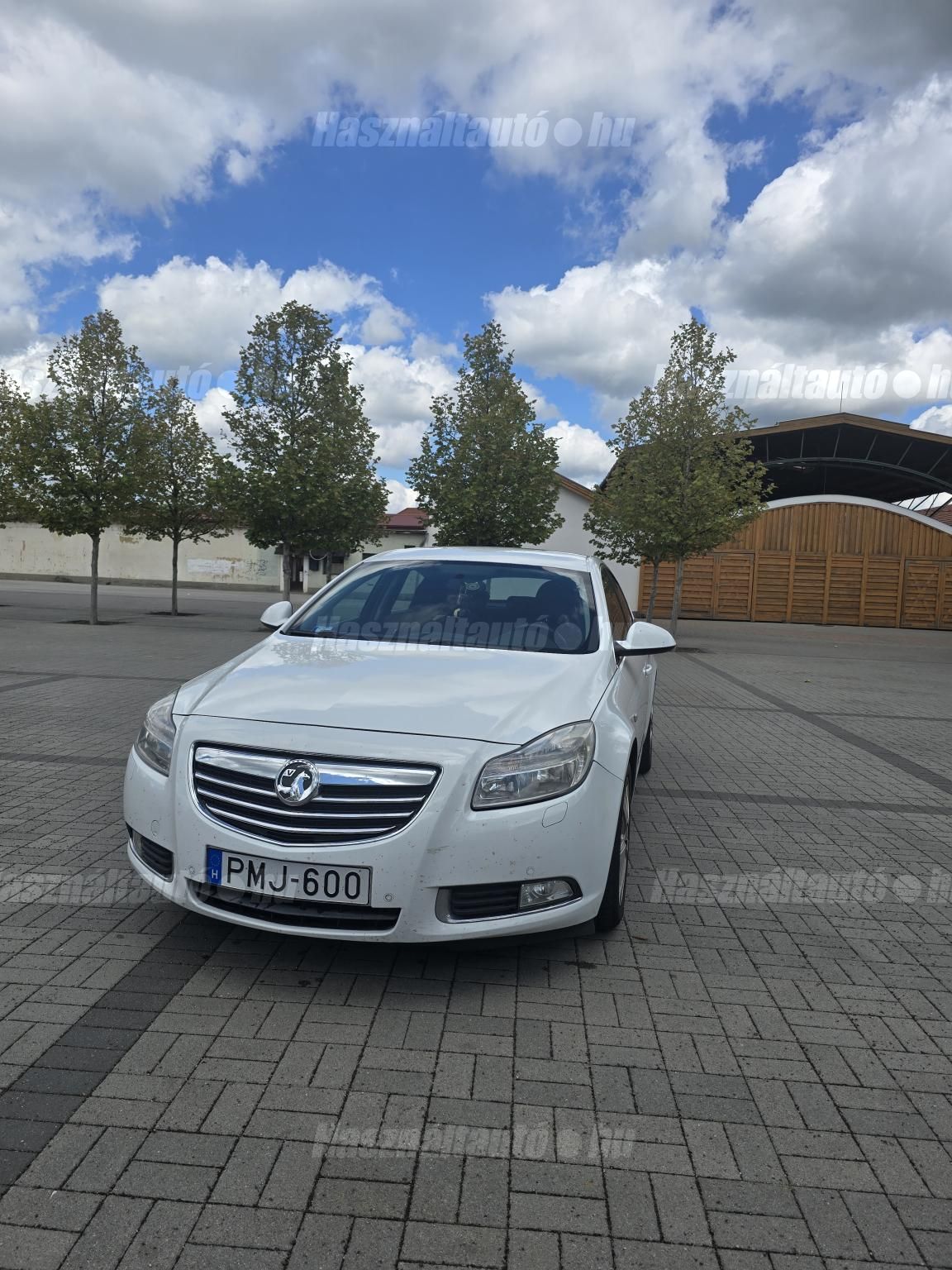 OPEL INSIGNIA 2011/2 - 1