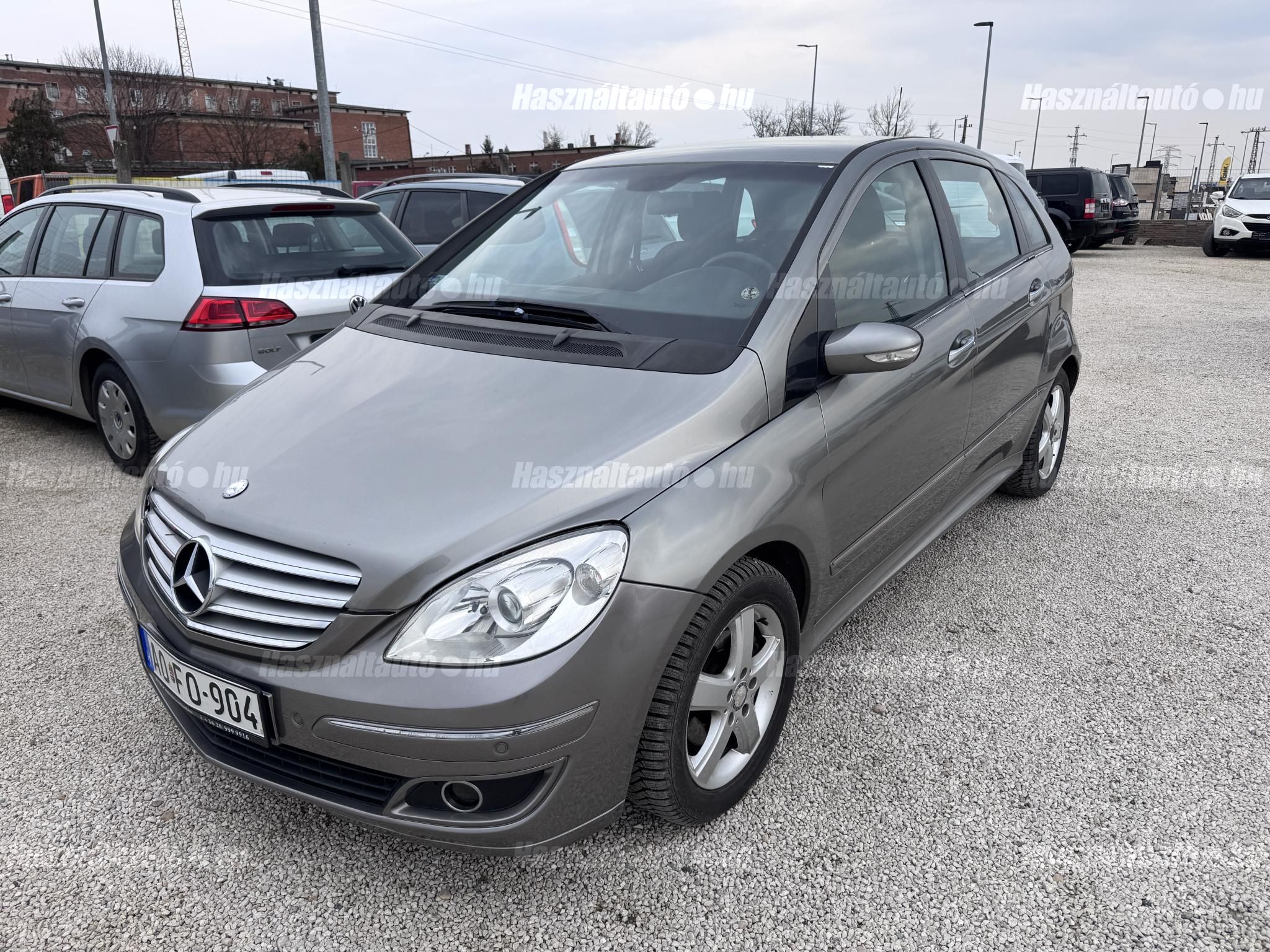 MERCEDES-BENZ B 200 2008/4 - 1