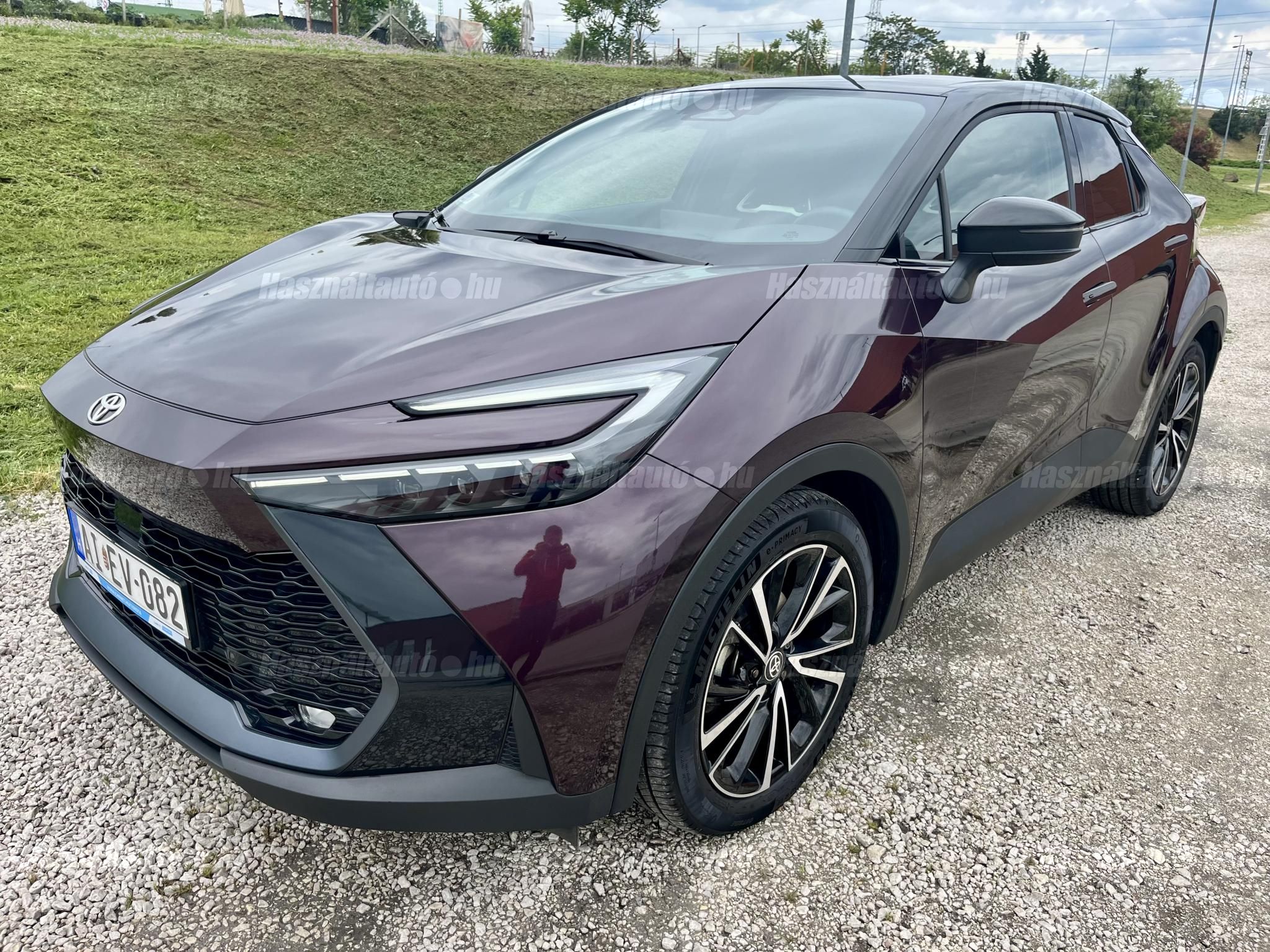 TOYOTA C-HR 2024/7 - 1