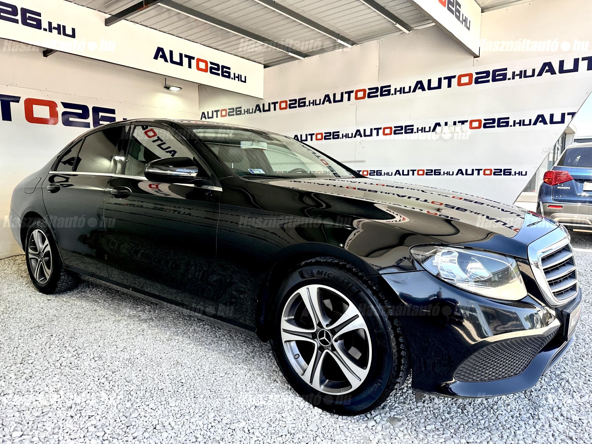 MERCEDES-BENZ E 200 2017/11 - 1