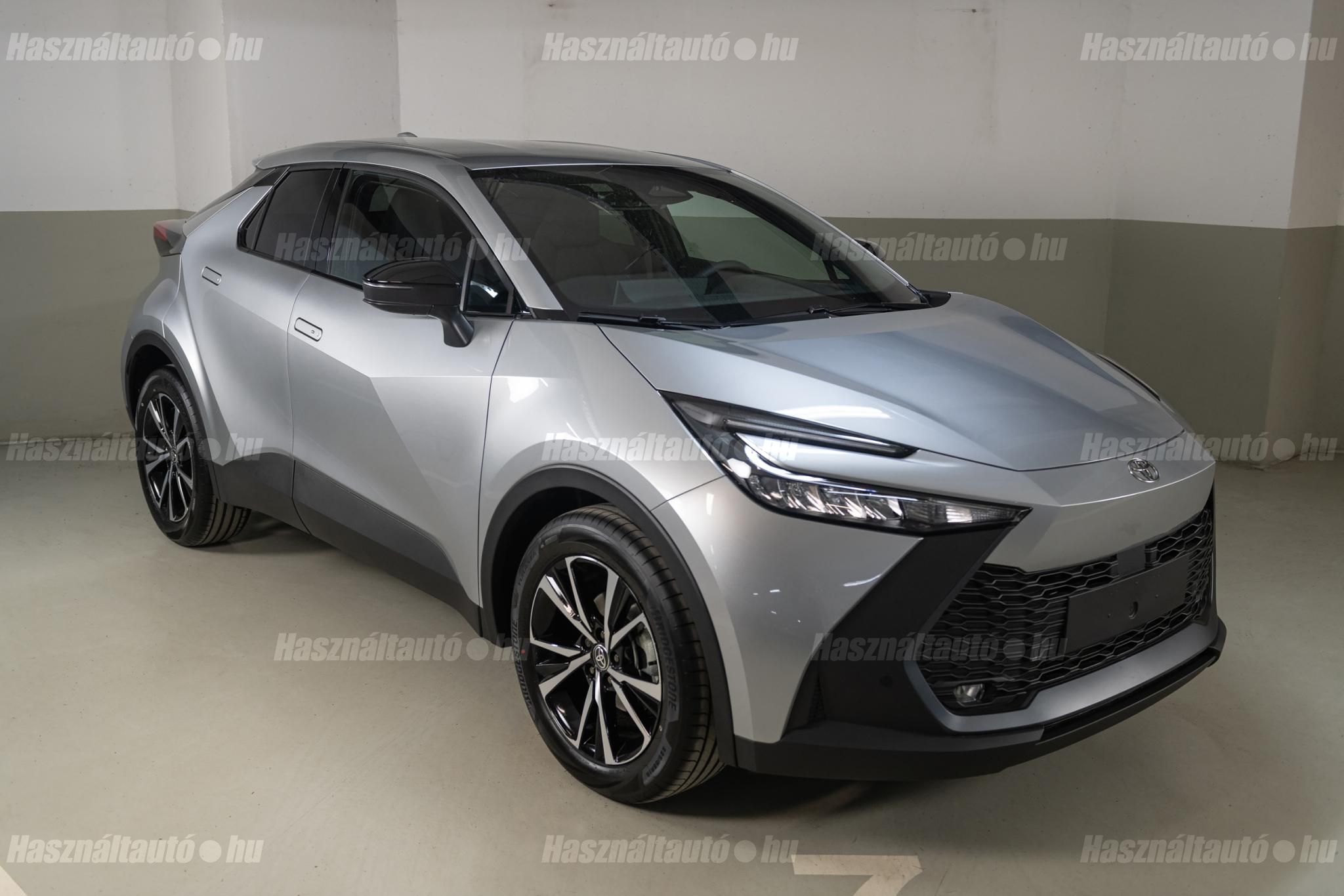 TOYOTA C-HR 2026 - 1