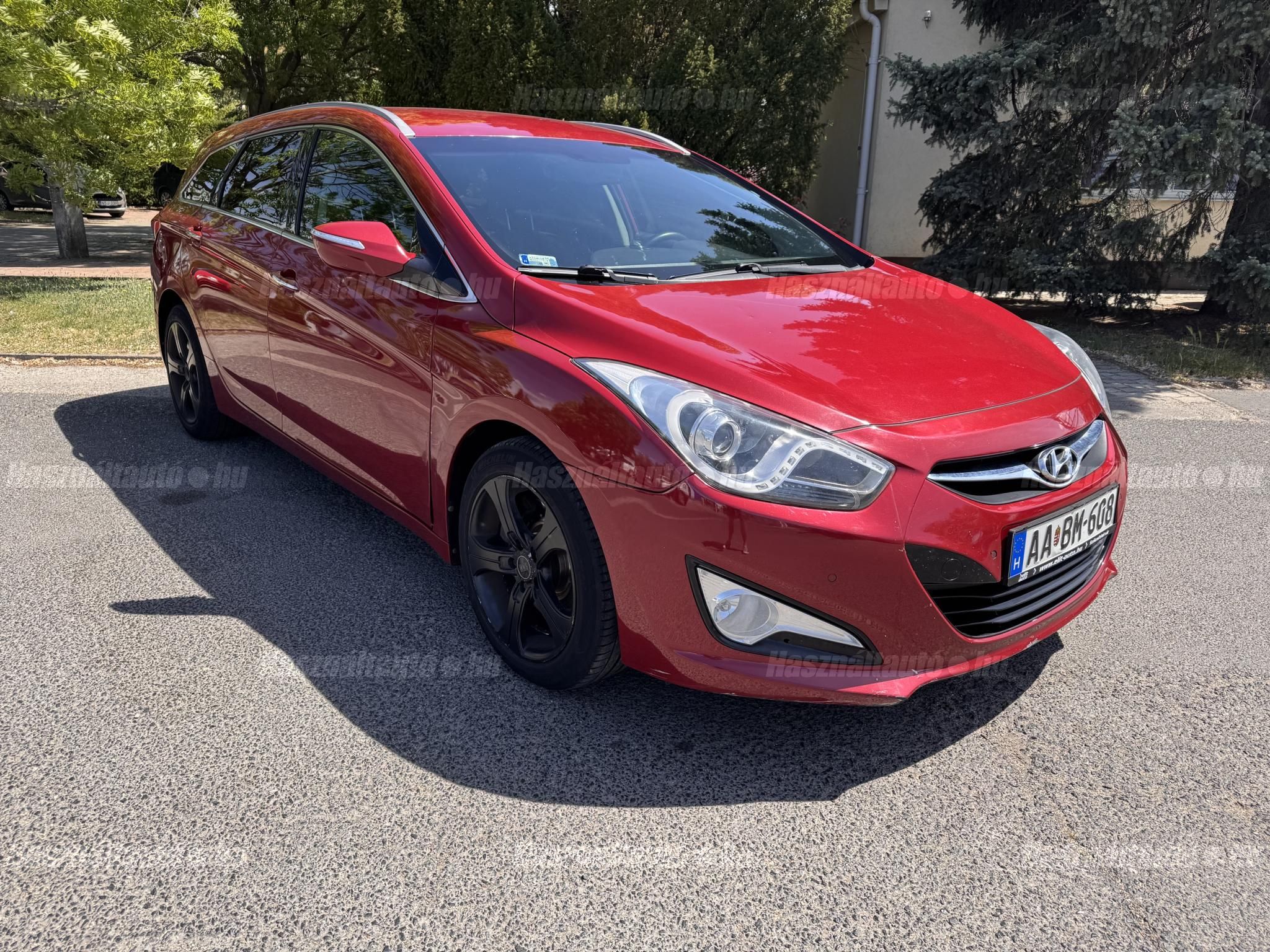 HYUNDAI I40 2013/4 - 1