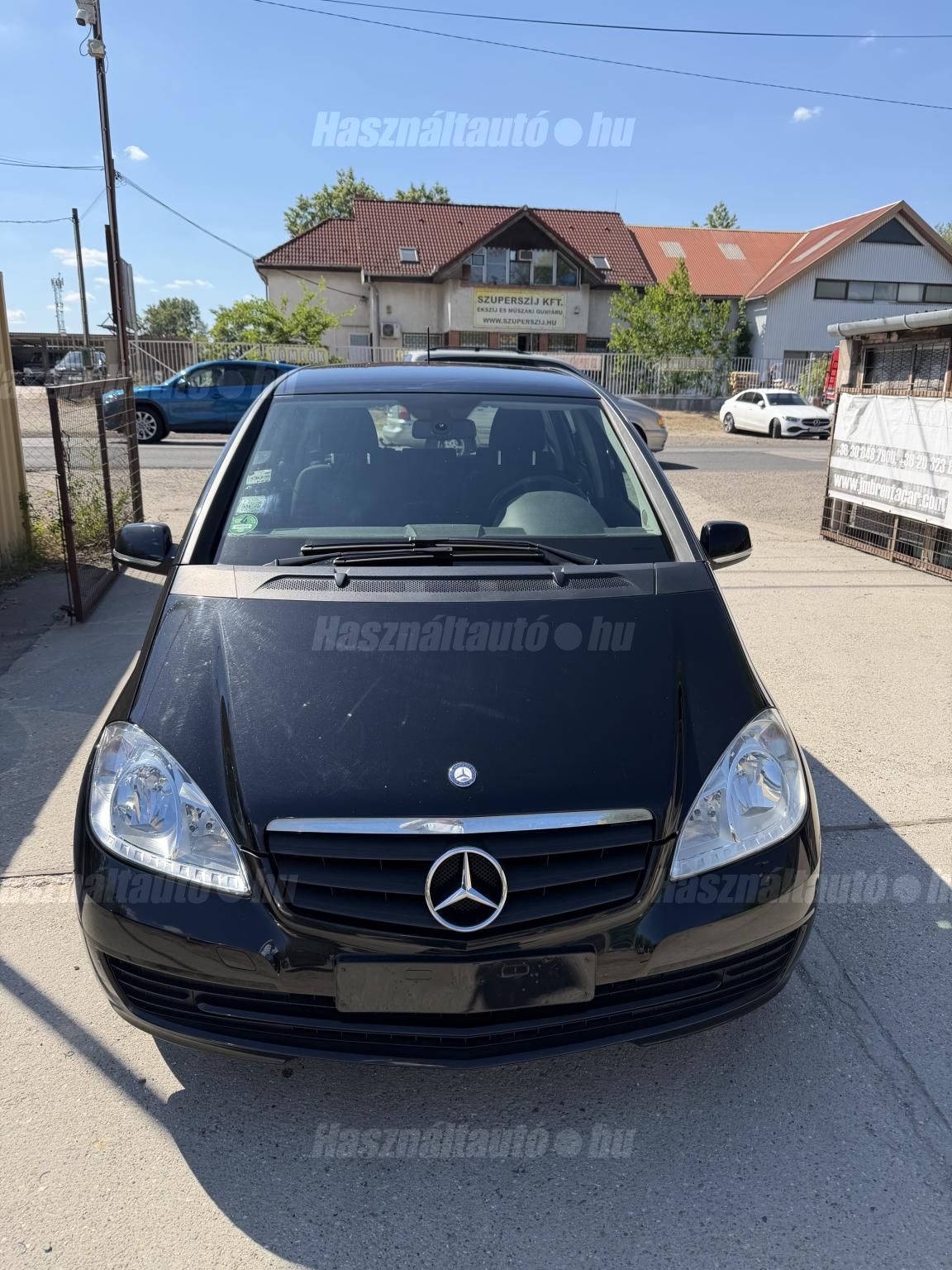 MERCEDES-BENZ A-OSZTÁLY 2011/3 - 1