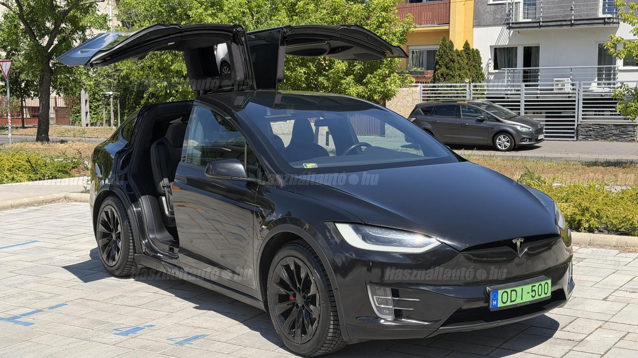 TESLA MODEL X 2018/5 - 1