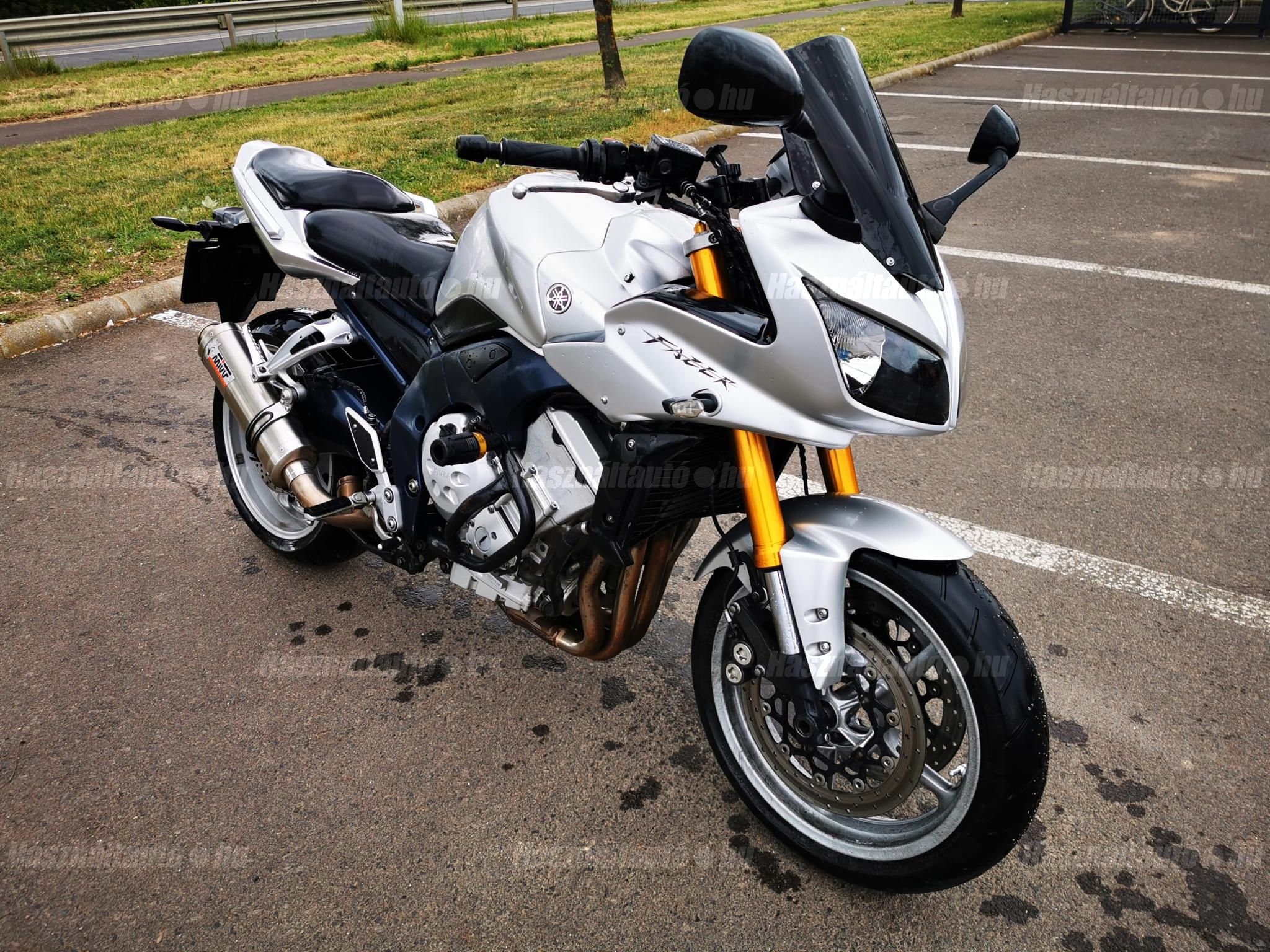 YAMAHA FZ1-S 2006/4 - 1