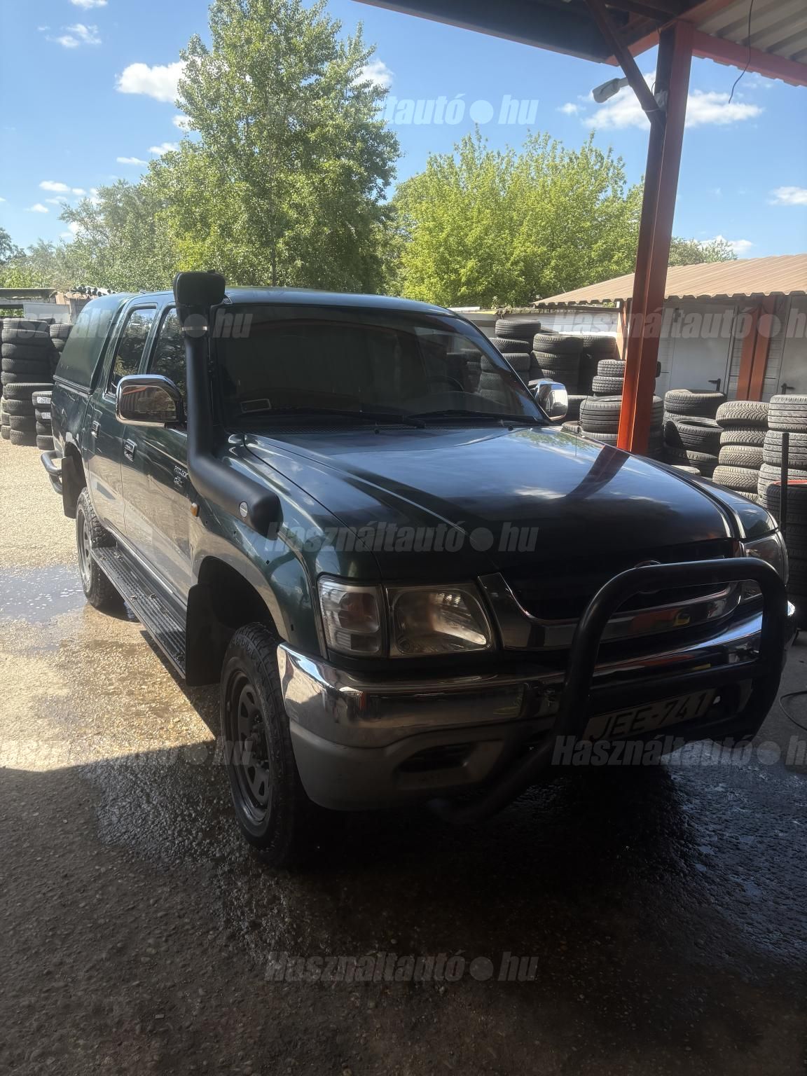 TOYOTA HILUX 2004/5 - 1