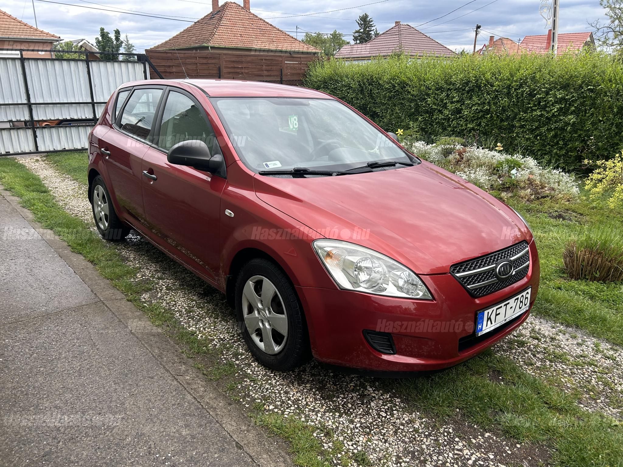 KIA CEE'D 2007/5 - 1