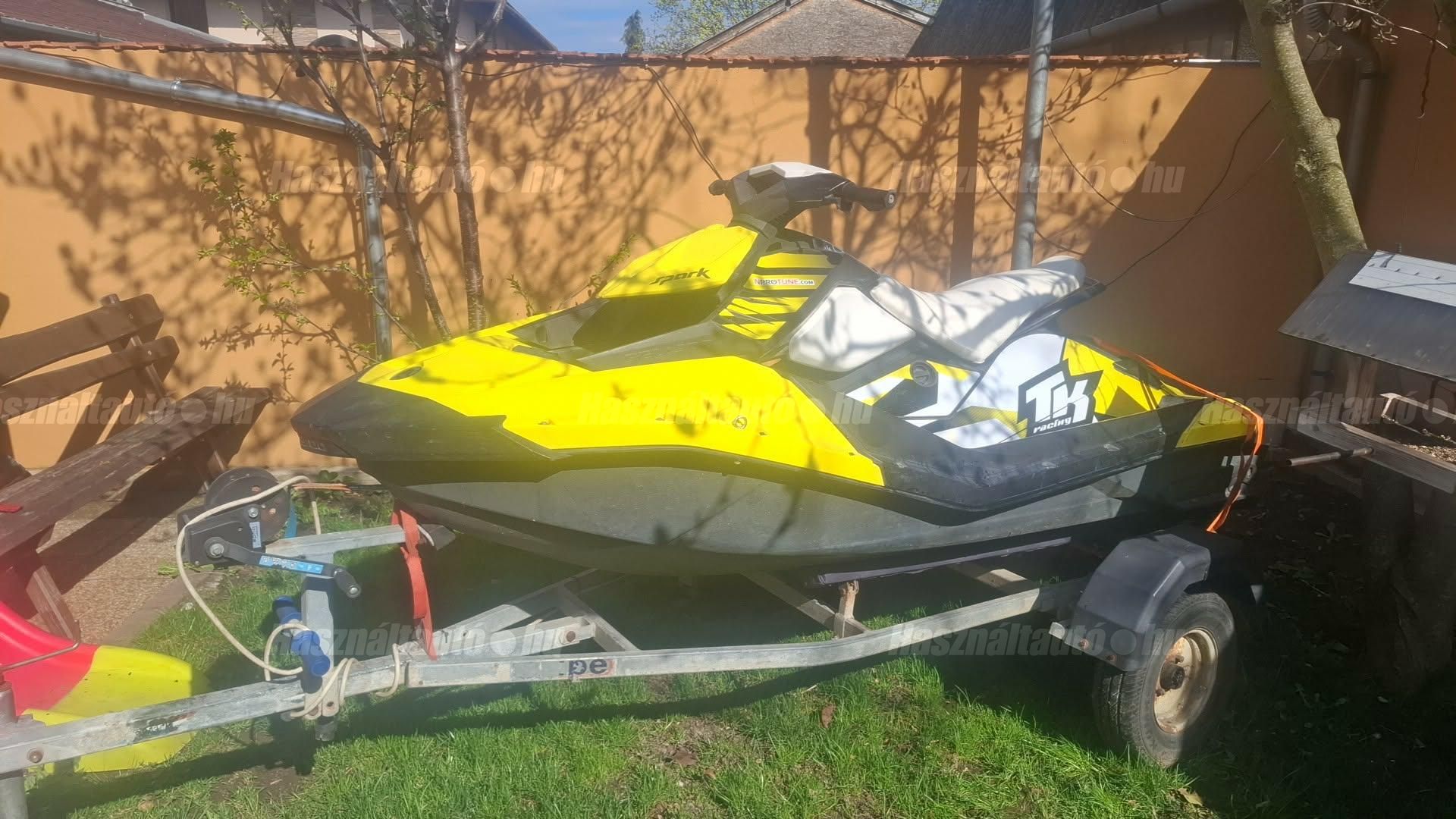 SEA-DOO 2015 - 1