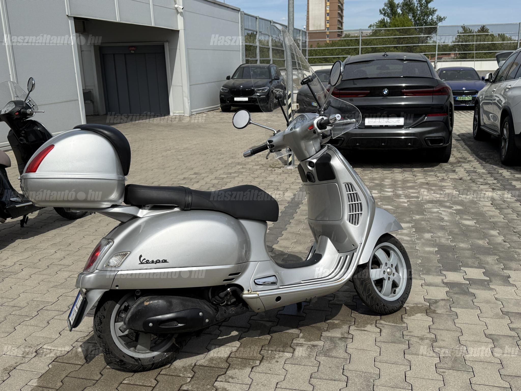 VESPA GT 200 2003/5 - 1