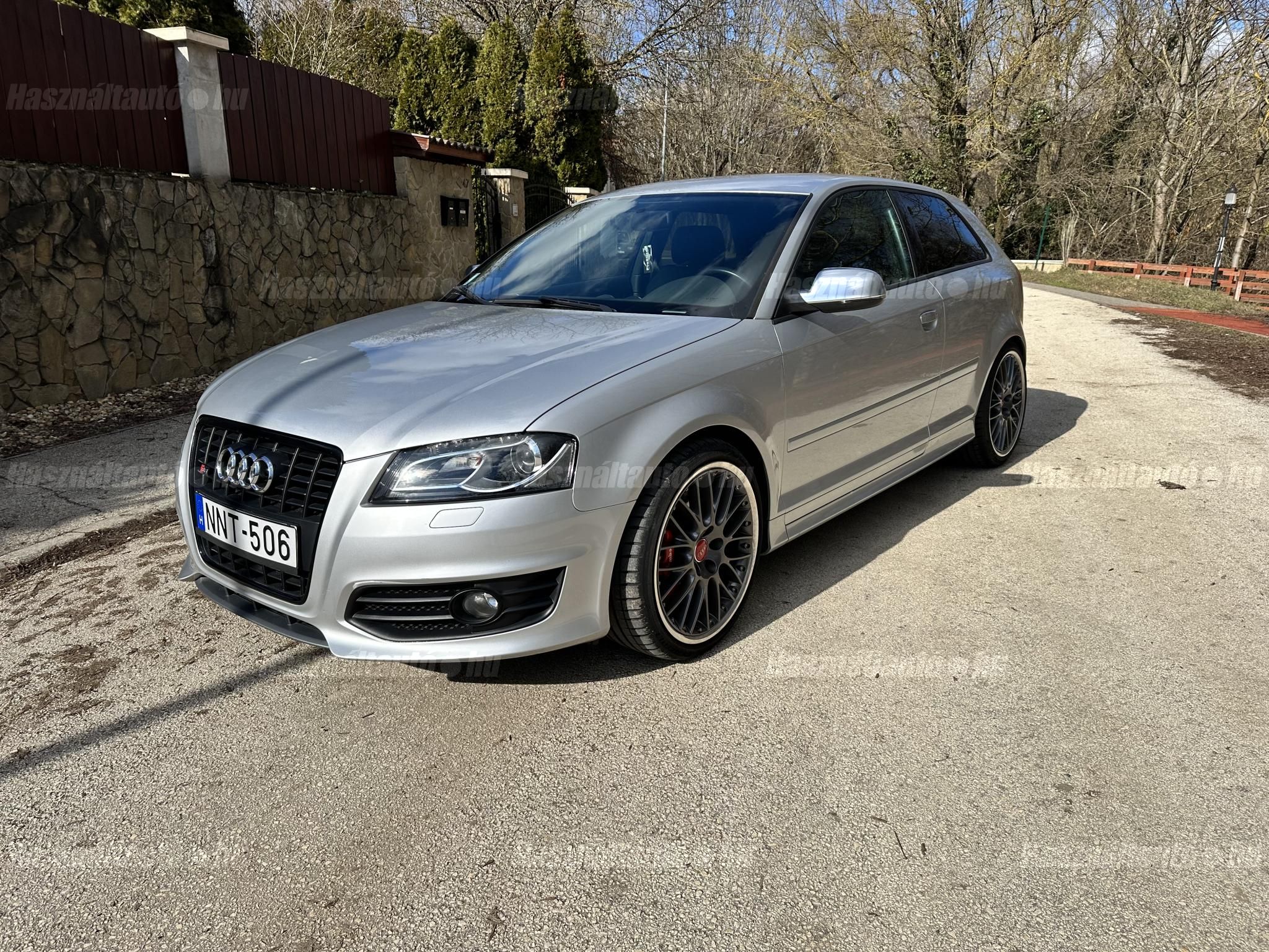 AUDI S3 2011/11 - 1