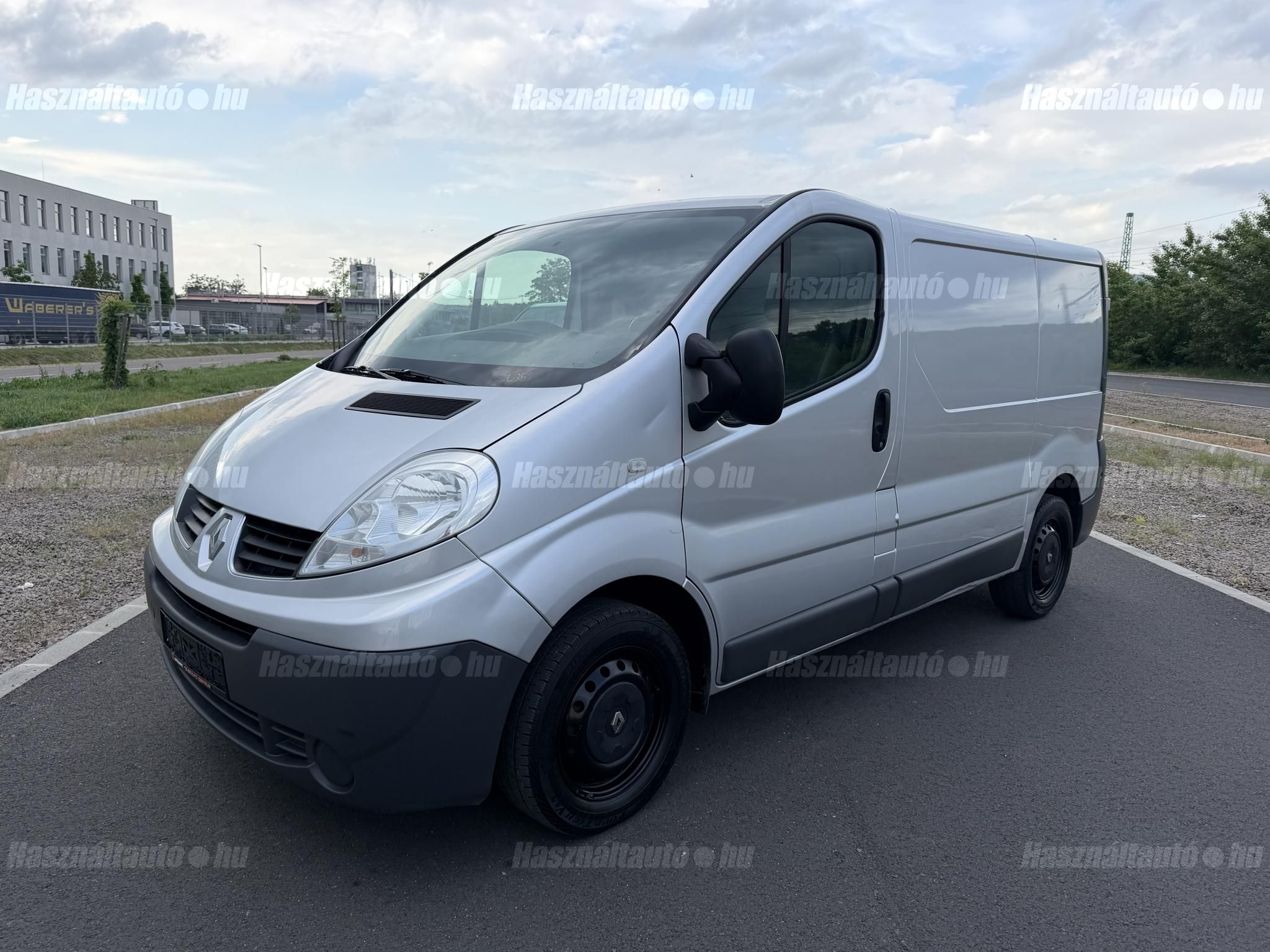 RENAULT TRAFIC 2014/4 - 1