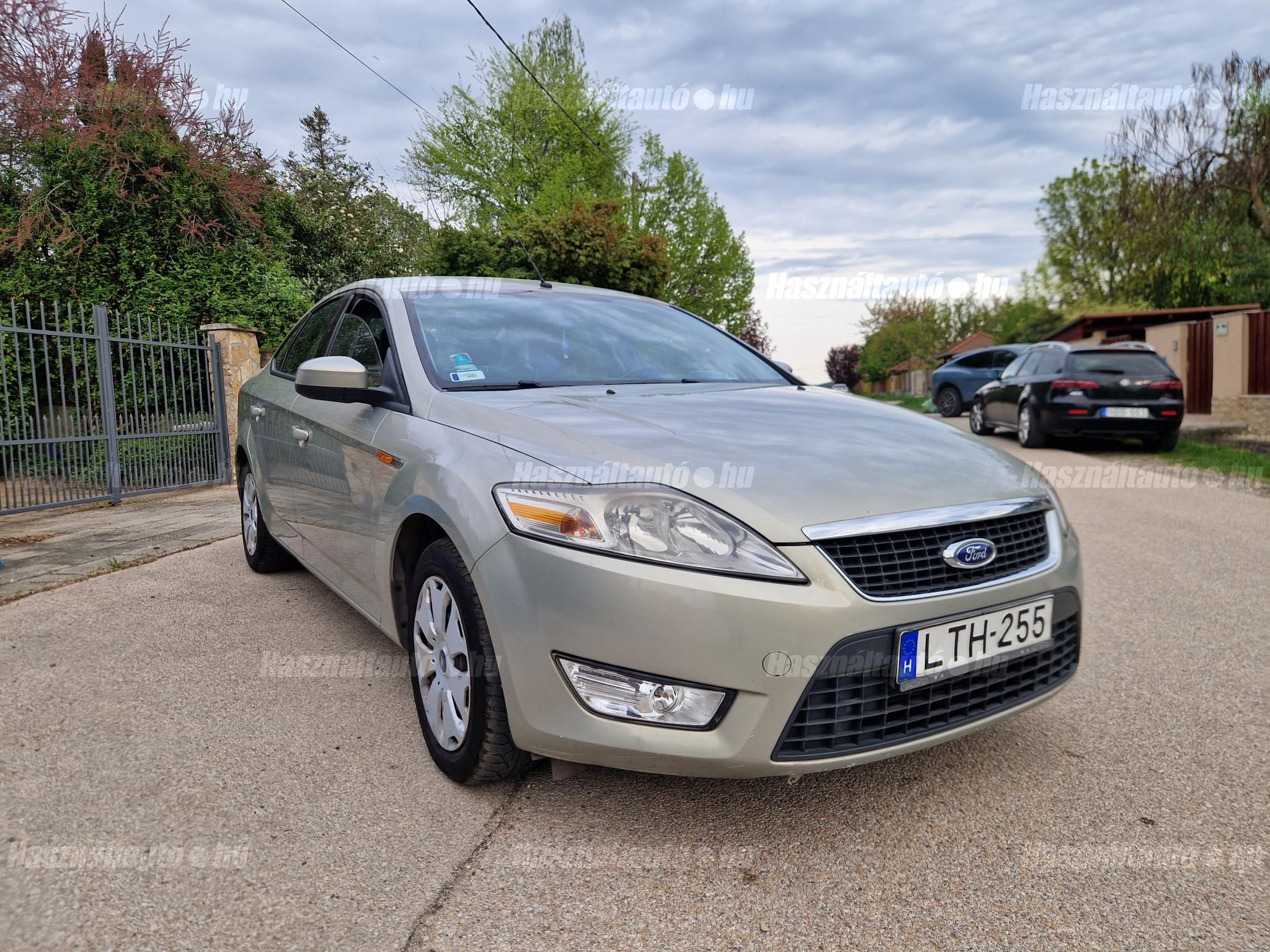 FORD MONDEO 2010/8 - 1