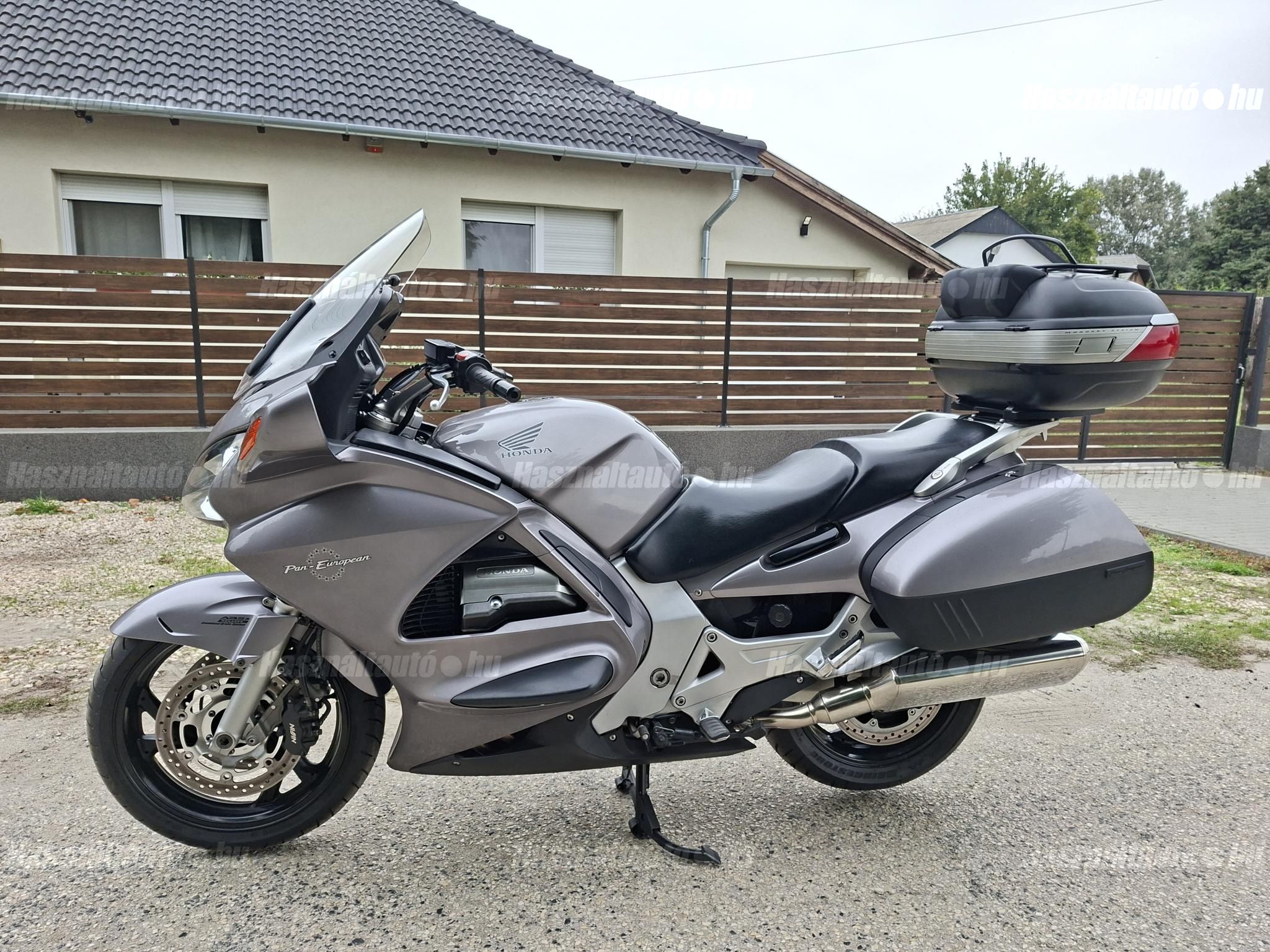 HONDA ST 1300 PAN EUROPEAN 2002/6 - 1
