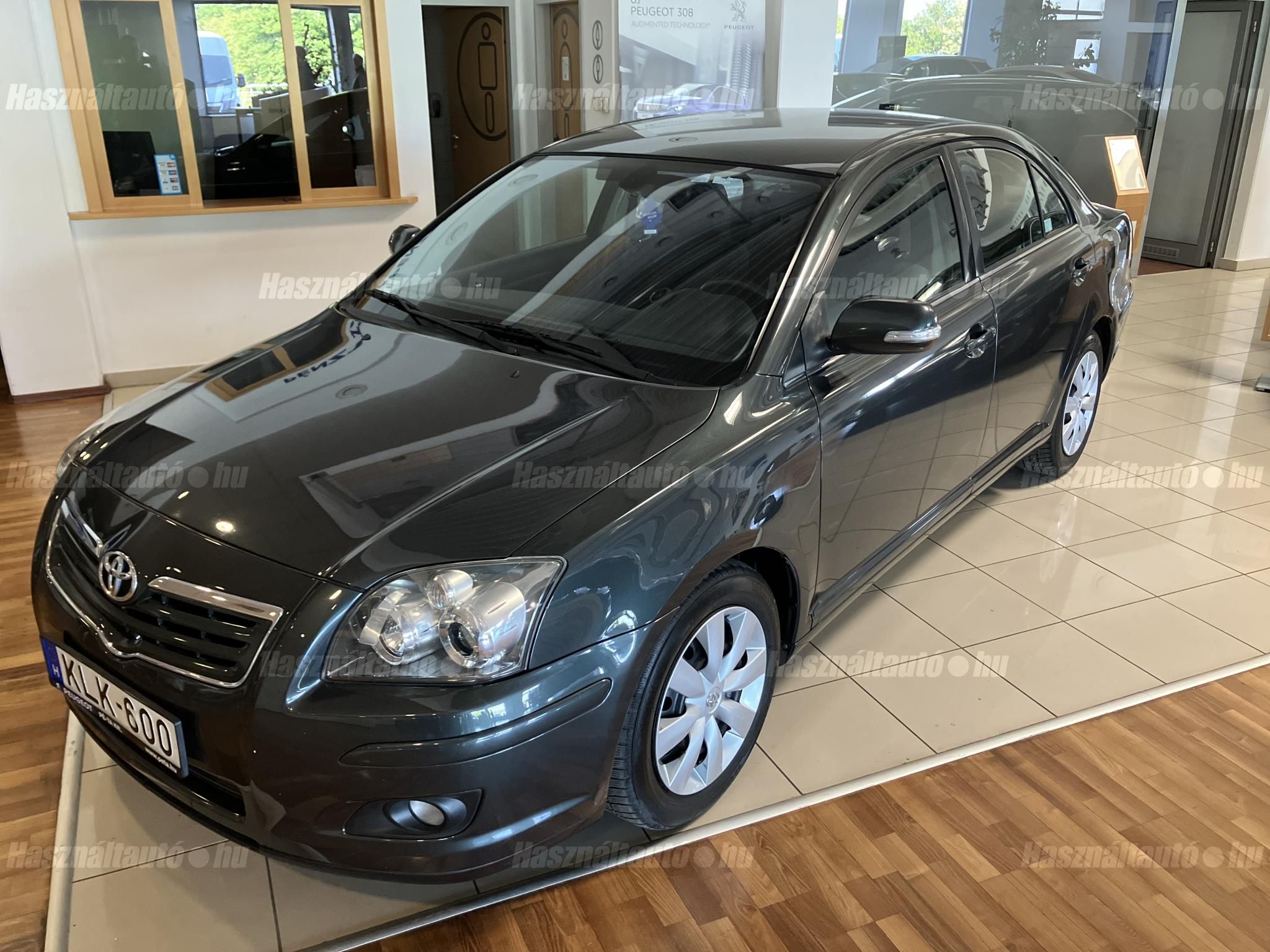 TOYOTA AVENSIS 2006/9 - 1