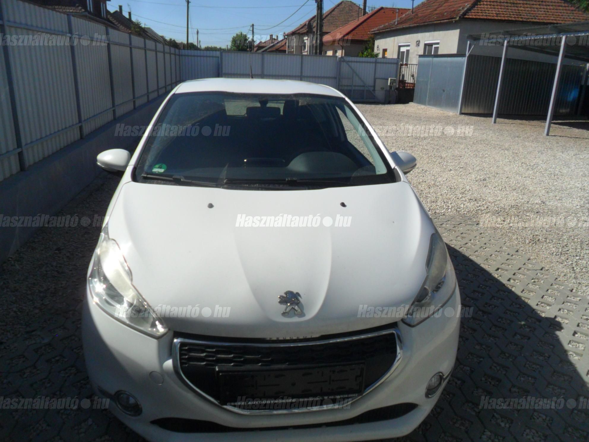 PEUGEOT 208 2012/8 - 1
