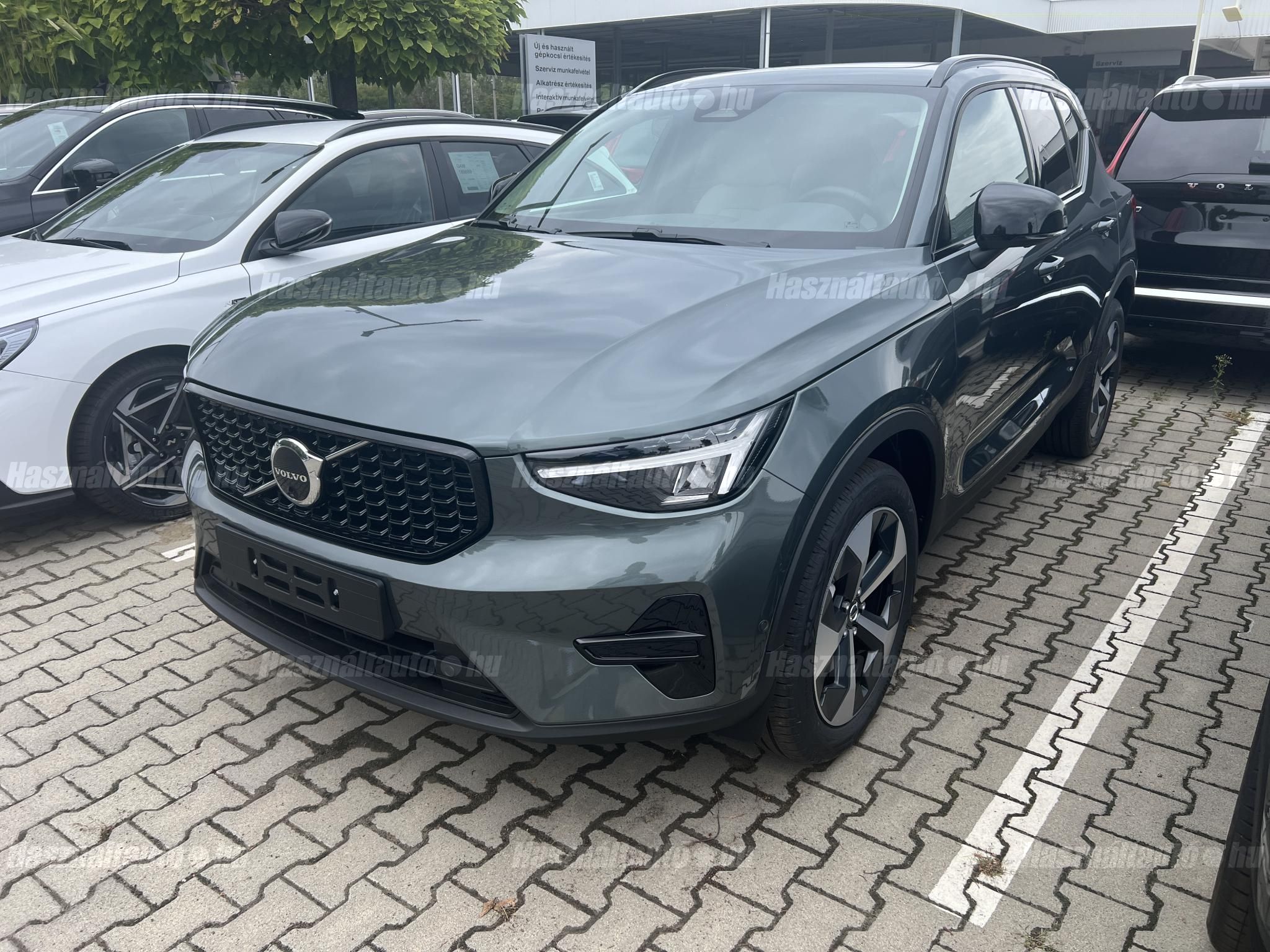 VOLVO XC40 2026 - 1